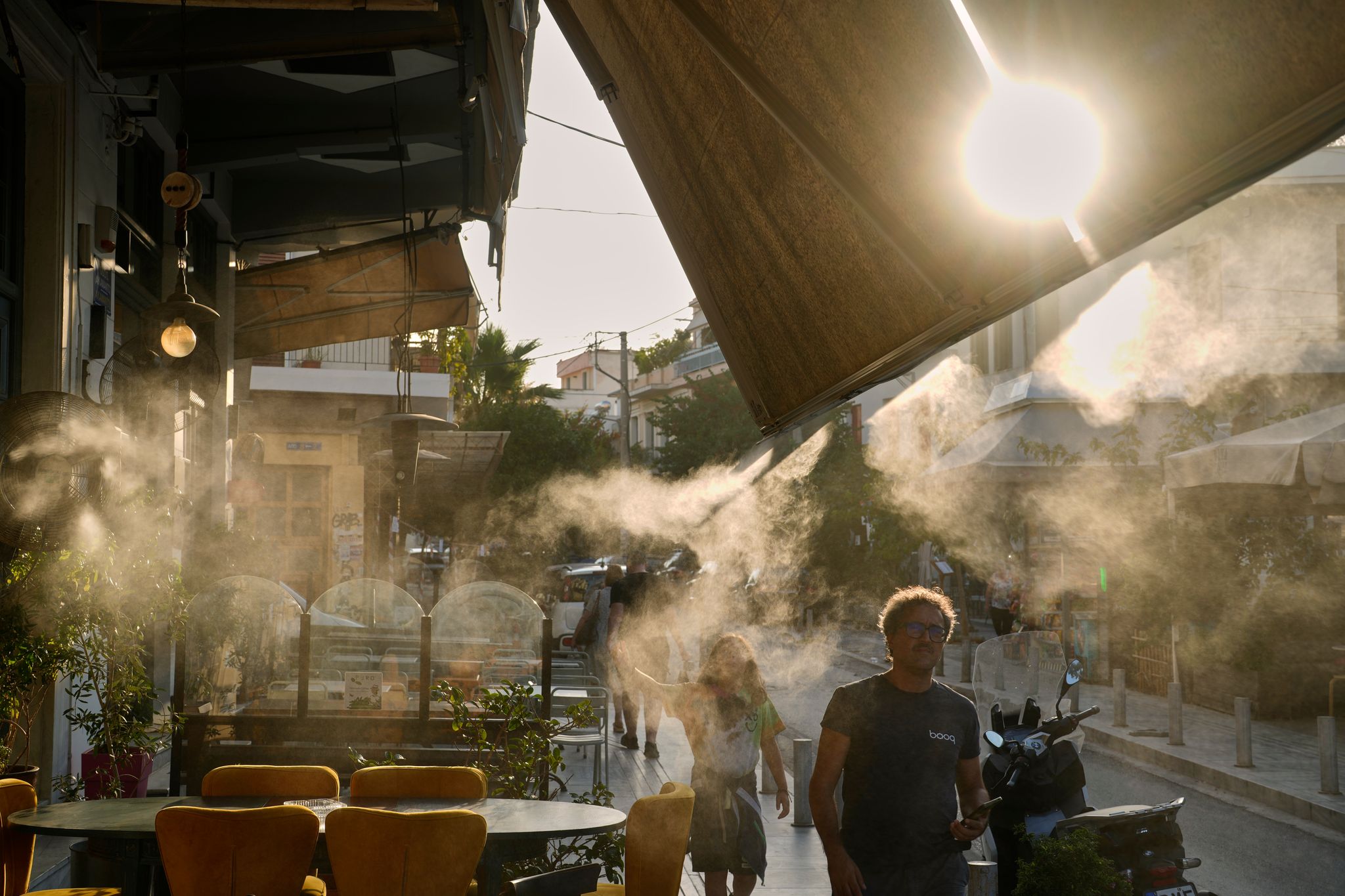 Und es bleibt heiß, hier in Griechenland bei Temperaturen von bis zu 45 Grad.