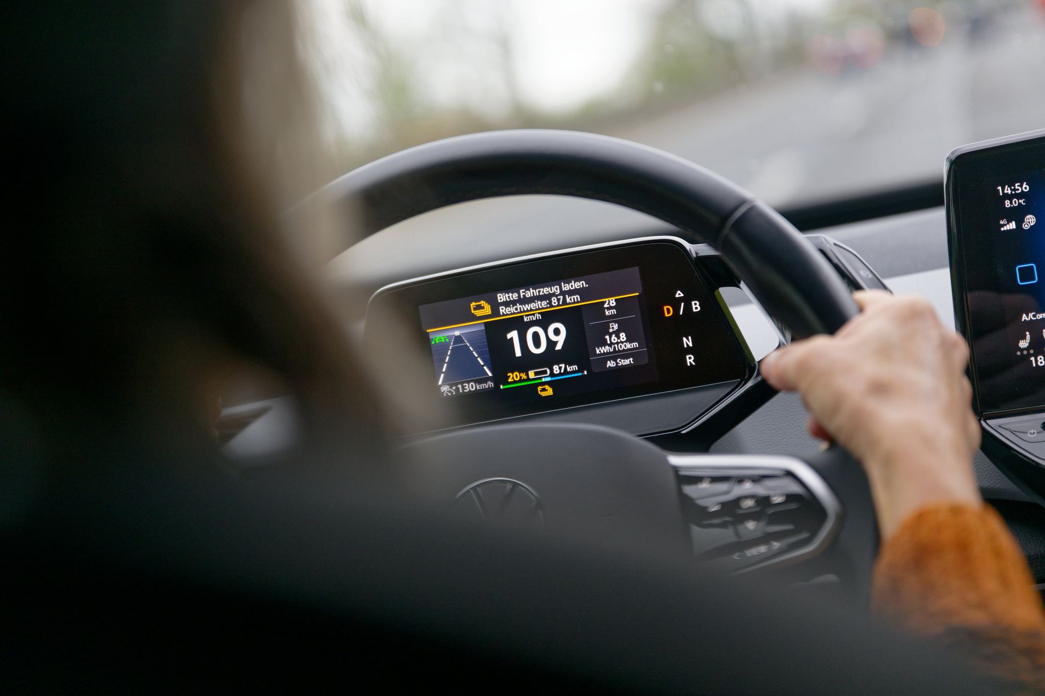 Neu ist seit dem 1. Juli, dass das E-Auto, das als Dienstwagen genutzt werden soll, einen Bruttolistenpreis von bis zu 100.000 Euro haben darf, ohne an Steuervorteil einzubüßen.