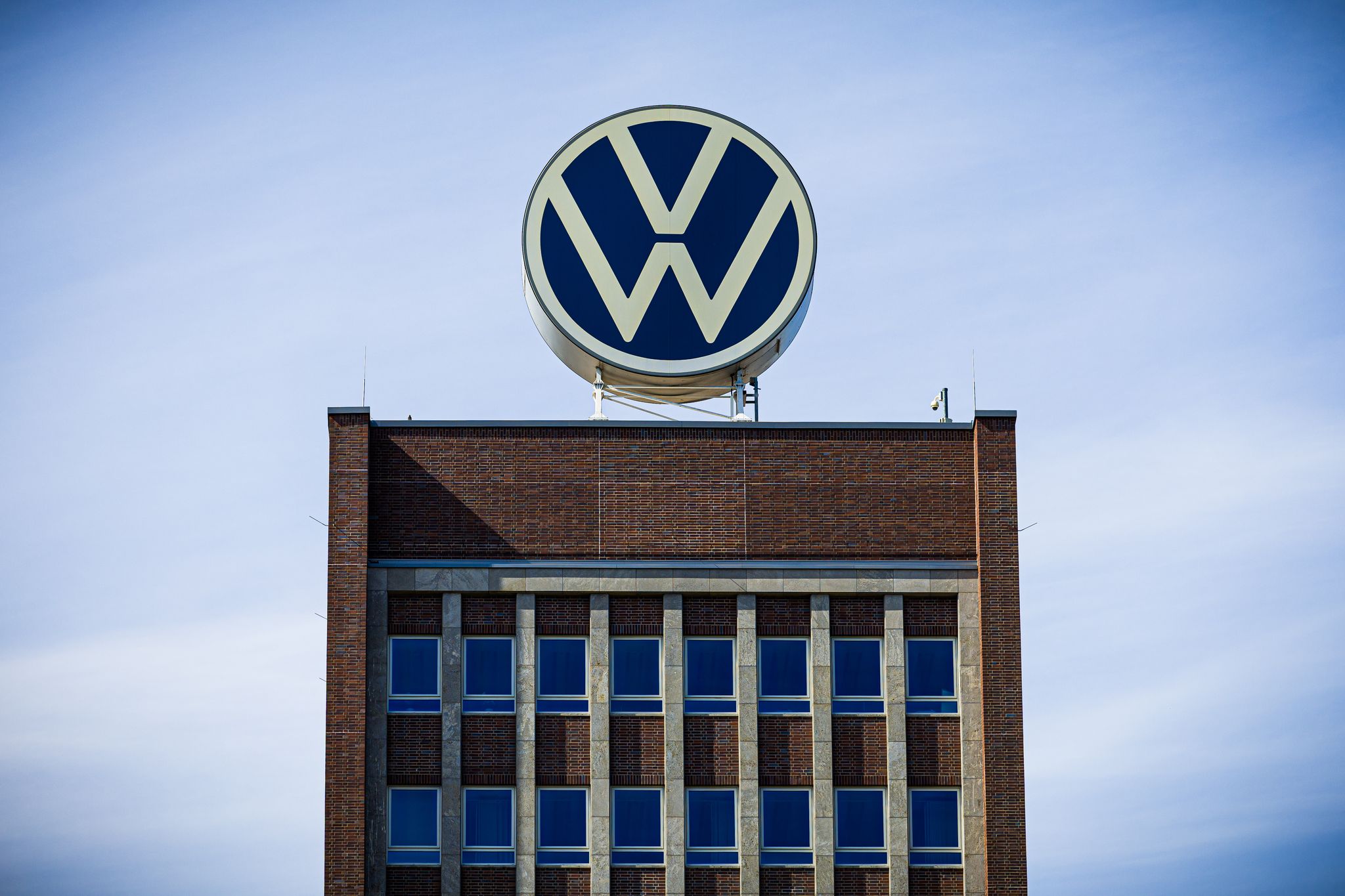 Bei Volkswagen betrug der Umsatz im vergangenen Jahr 324,7 Milliarden Euro.  (Archivfoto)