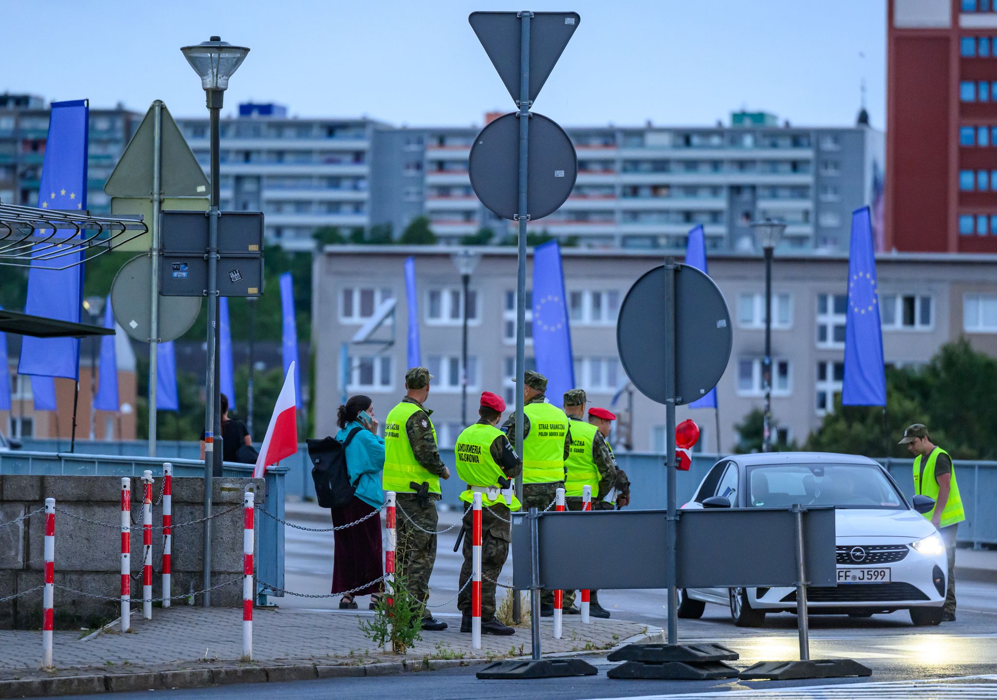 Jetzt wird auf beiden Seiten der Grenze kontrolliert.