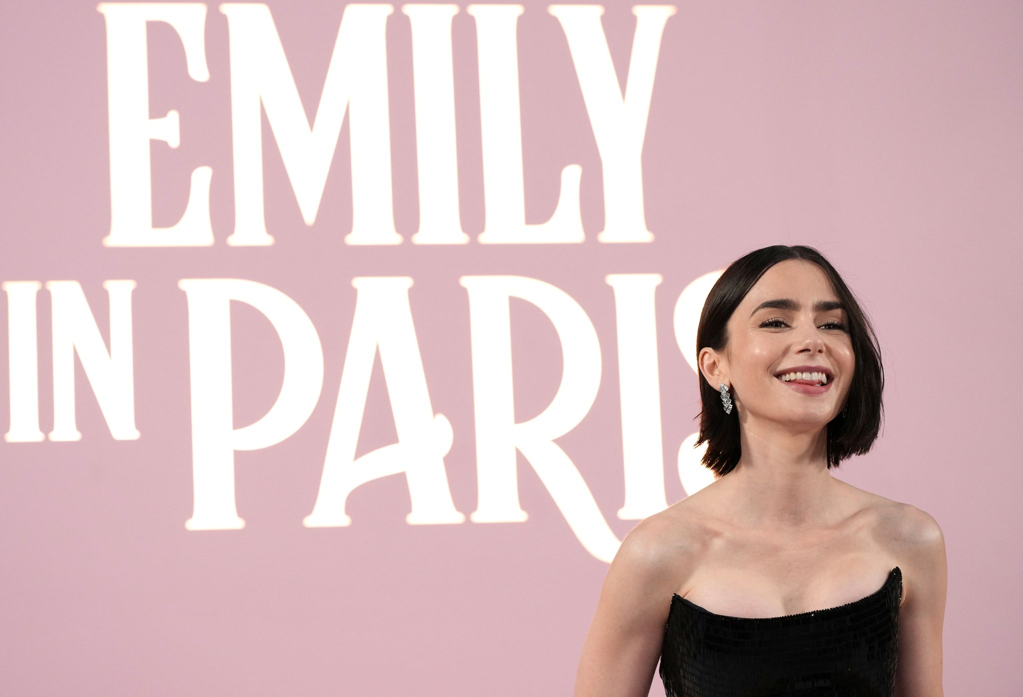 Lily Collins spielt die Hauptrolle in der Netflix-Serie «Emily in Paris».