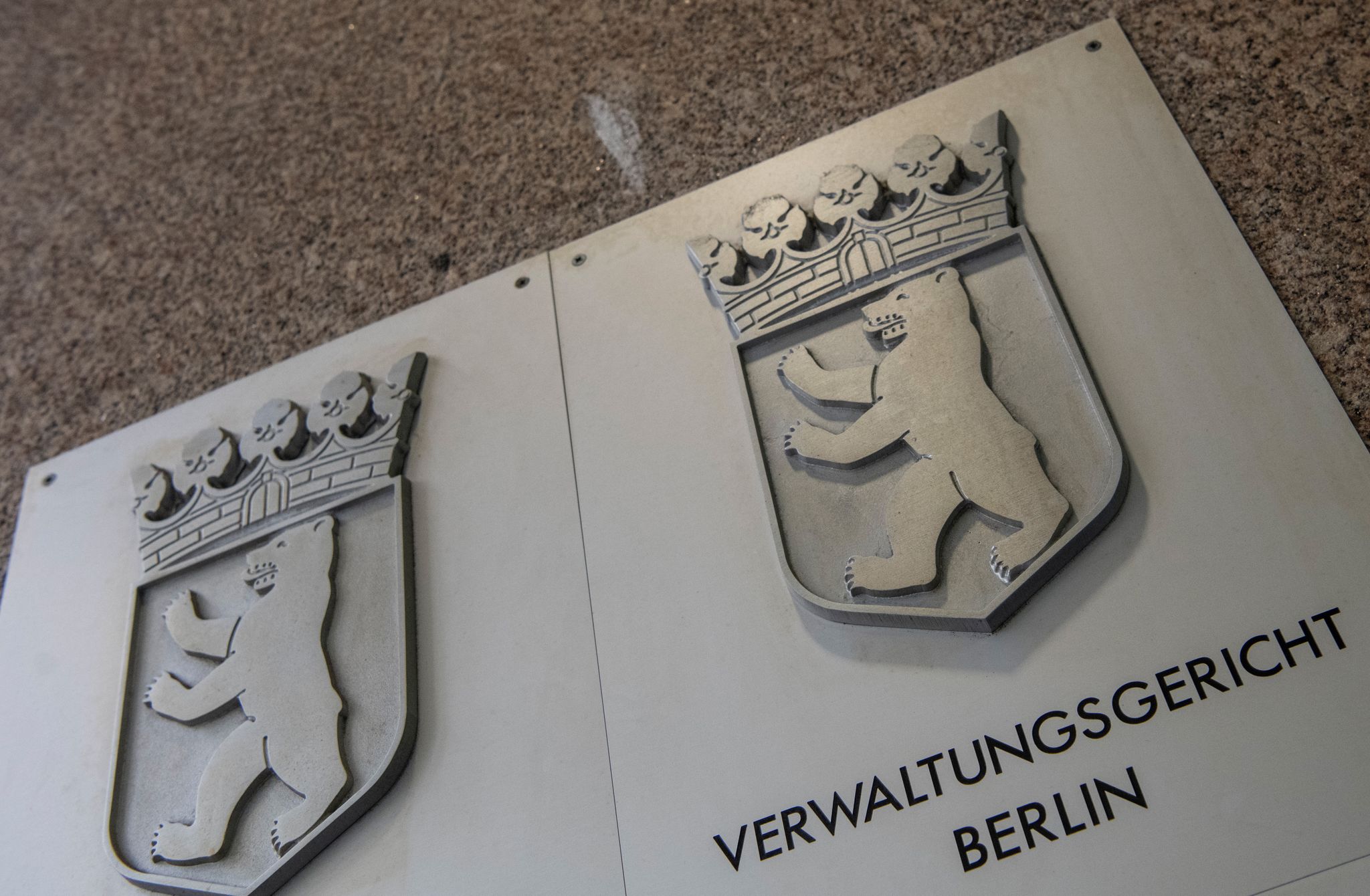 Das Verwaltungsgericht droht ein Zwangsgeld an. (Symbolbild)