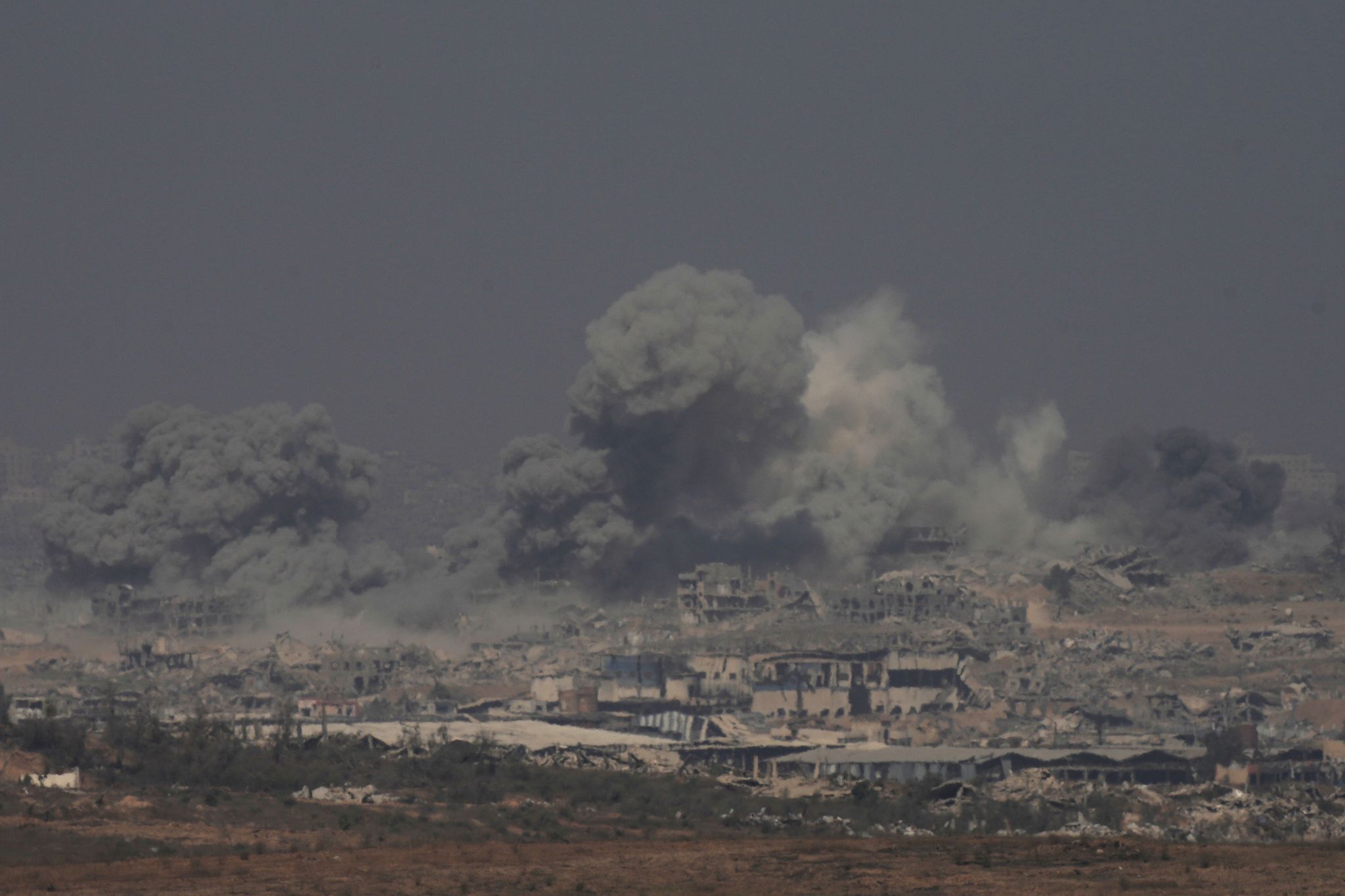 Israel bereitet als Teil der geplanten Ausweitung des Gaza-Kriegs die Umsiedlung von Palästinensern vor. (Archivbild)