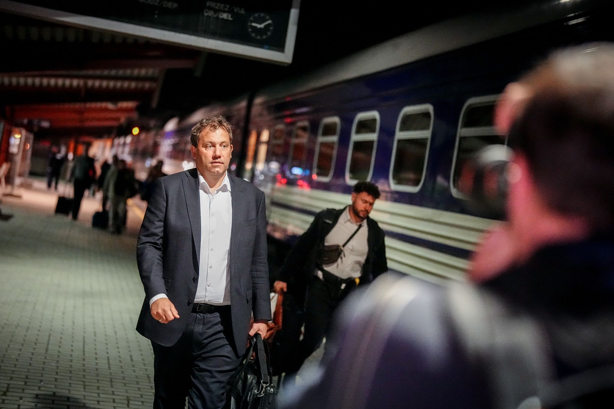 Vizekanzler Klingbeil ist zu politischen Gesprächen in die Ukraine gereist.