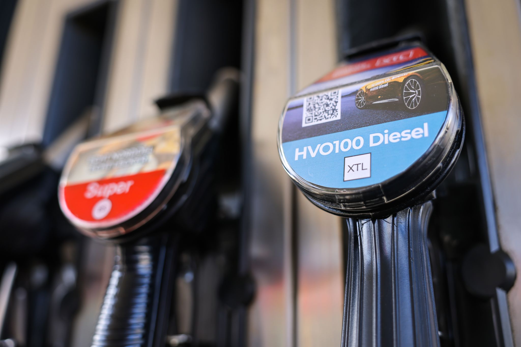 Seit Mai 2024 ist HVO100 als Kraftstoffalternative in Deutschland erhältlich. (Archivbild)