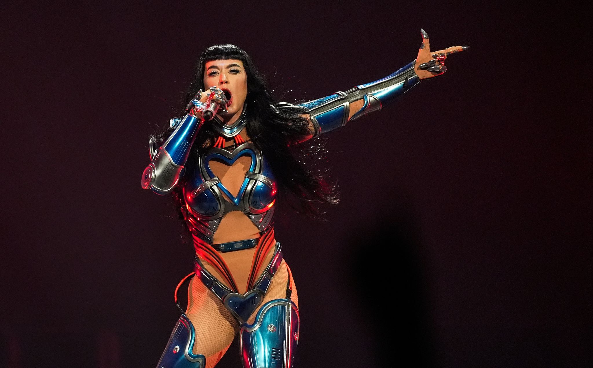 Beim medizinischen Notfall eines Fans hat Popstar Katy Perry umsichtig reagiert. (Archivbild)