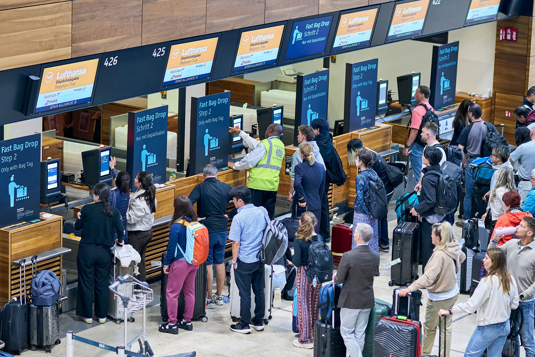 Wann am Hauptstadtfughafen BER die Folgen eines IT-Angriffs auf einen Dienstleister gehoben sind, ist unklar. (Archivbild)