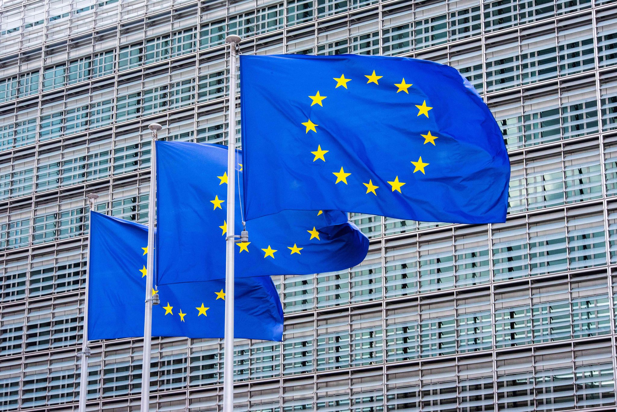 Die EU-Kommission verlang von vier großen Online-Plattformen Auskünfte. (Symbolbild)