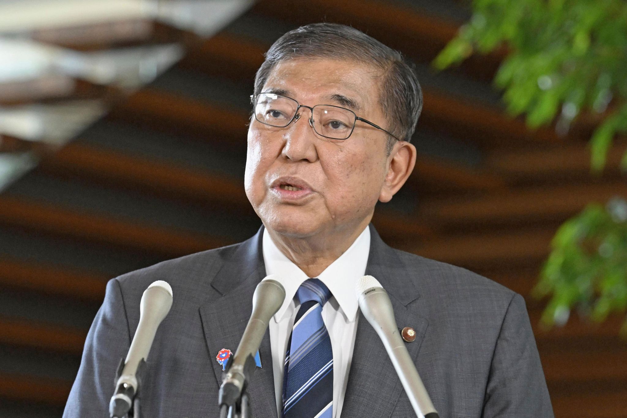 Die Koalition von Japans Regierungschef Ishiba hat in beiden Parlamentskammern keine Mehrheit mehr. (Archivbild)