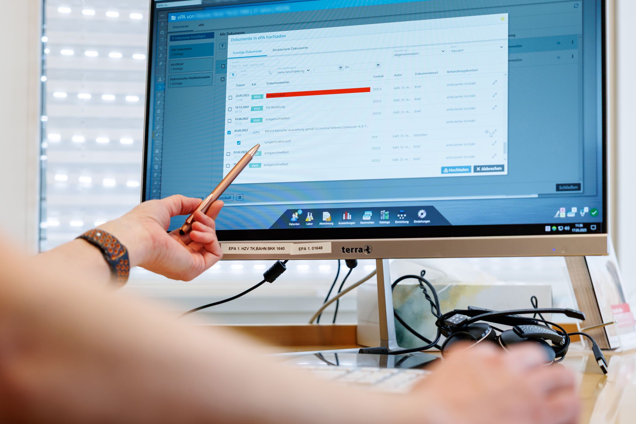 Ein Teil der Praxen kann noch die ePA noch nicht nutzen. (Archivbild)