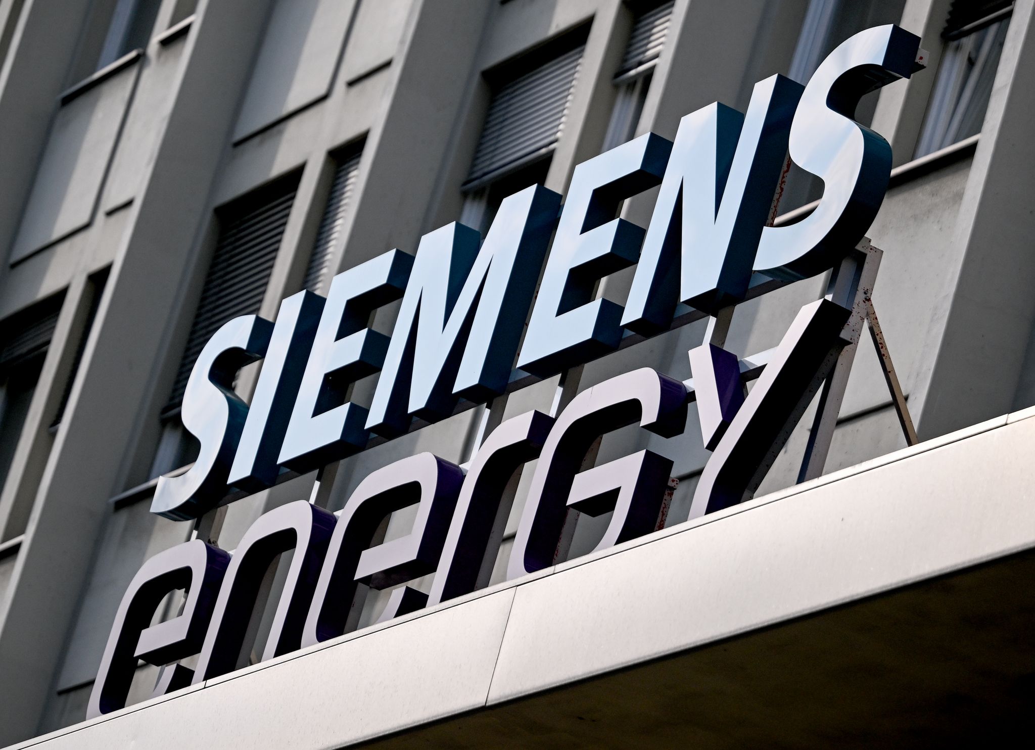 Siemens Energy liefert künftig vier Konverter-Anlagen für das Ostsee-Energie-Projekt «Bornhorlm Energy Island». (Archivbild)