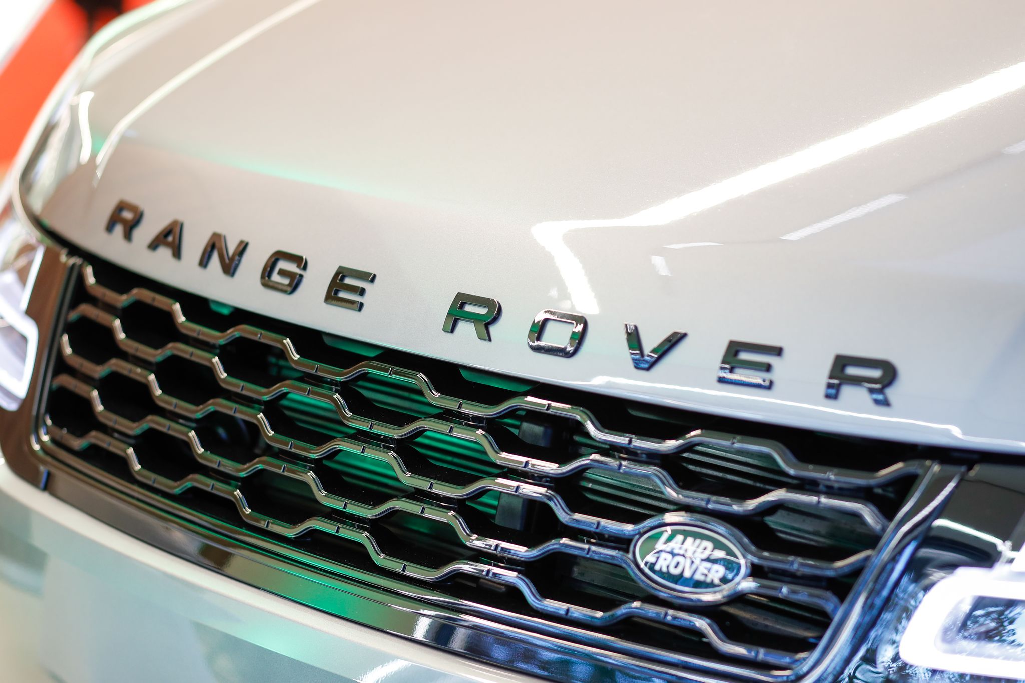 Der britische Autobauer Jaguar Land Rover wurde vor wenigen Tagen Opfer einer Cyberattacke. (Archivbild)