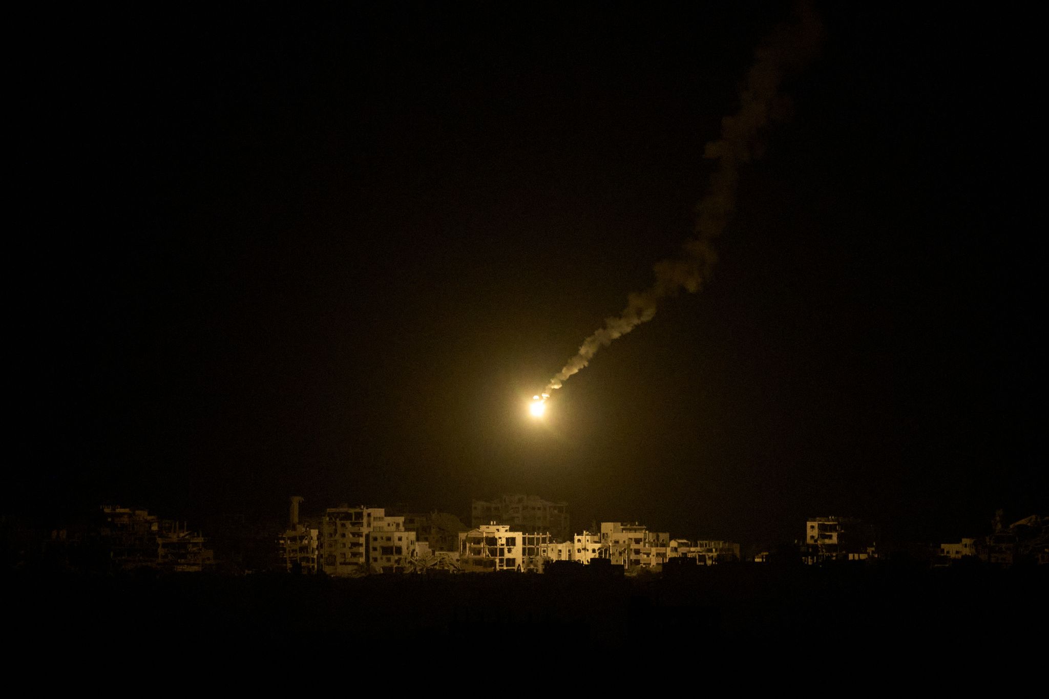 Berichten zufolge hat die israelische Armee ihre Angriffe im nördlichen Gazastreifen intensiviert.