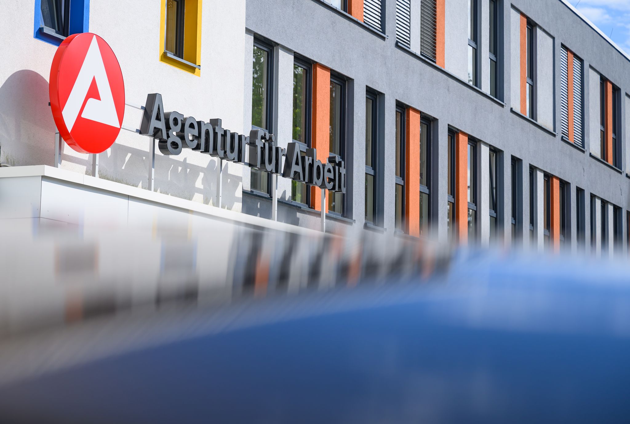 Die rechtzeitige Arbeitsuchendmeldung sichert den Anspruch auf Arbeitslosengeld.