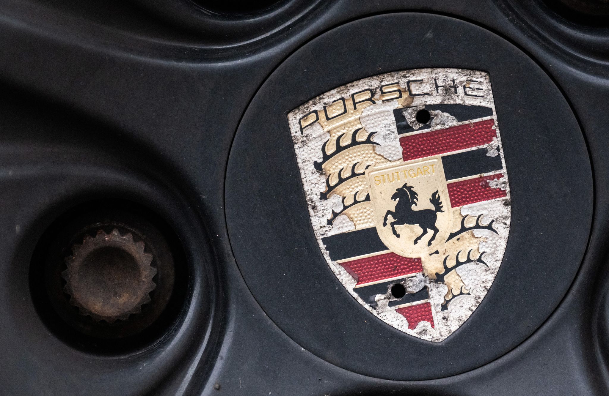 Der Abstieg von Porsche ist sinnbildlich für die Krise der deutschen Autoindustrie, die mit sinkenden Gewinnen kämpft.