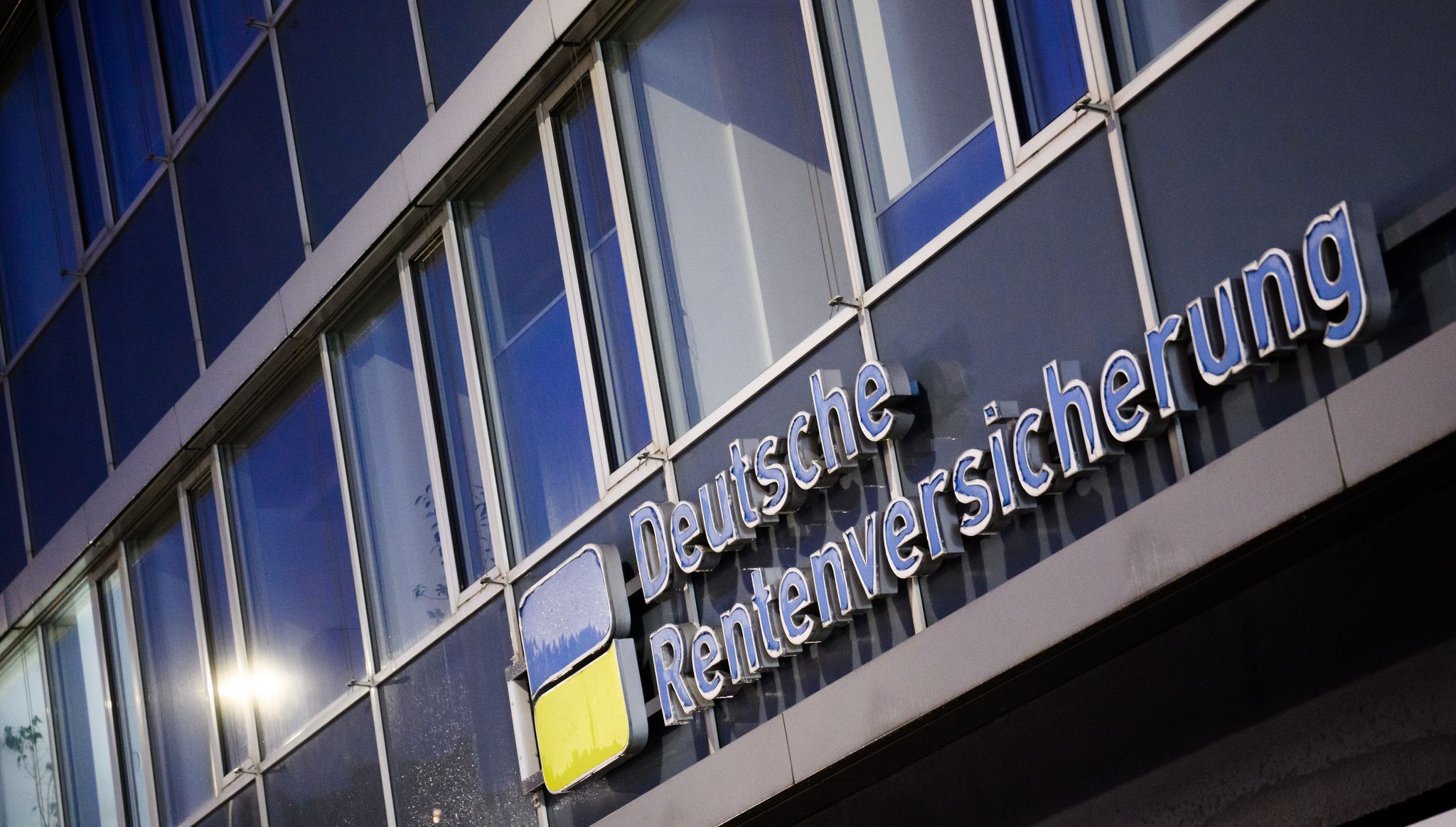 Beratung lohnt sich: Nicht immer rentieren sich nämlich freiwillige Einzahlungen in die Rentenkasse.