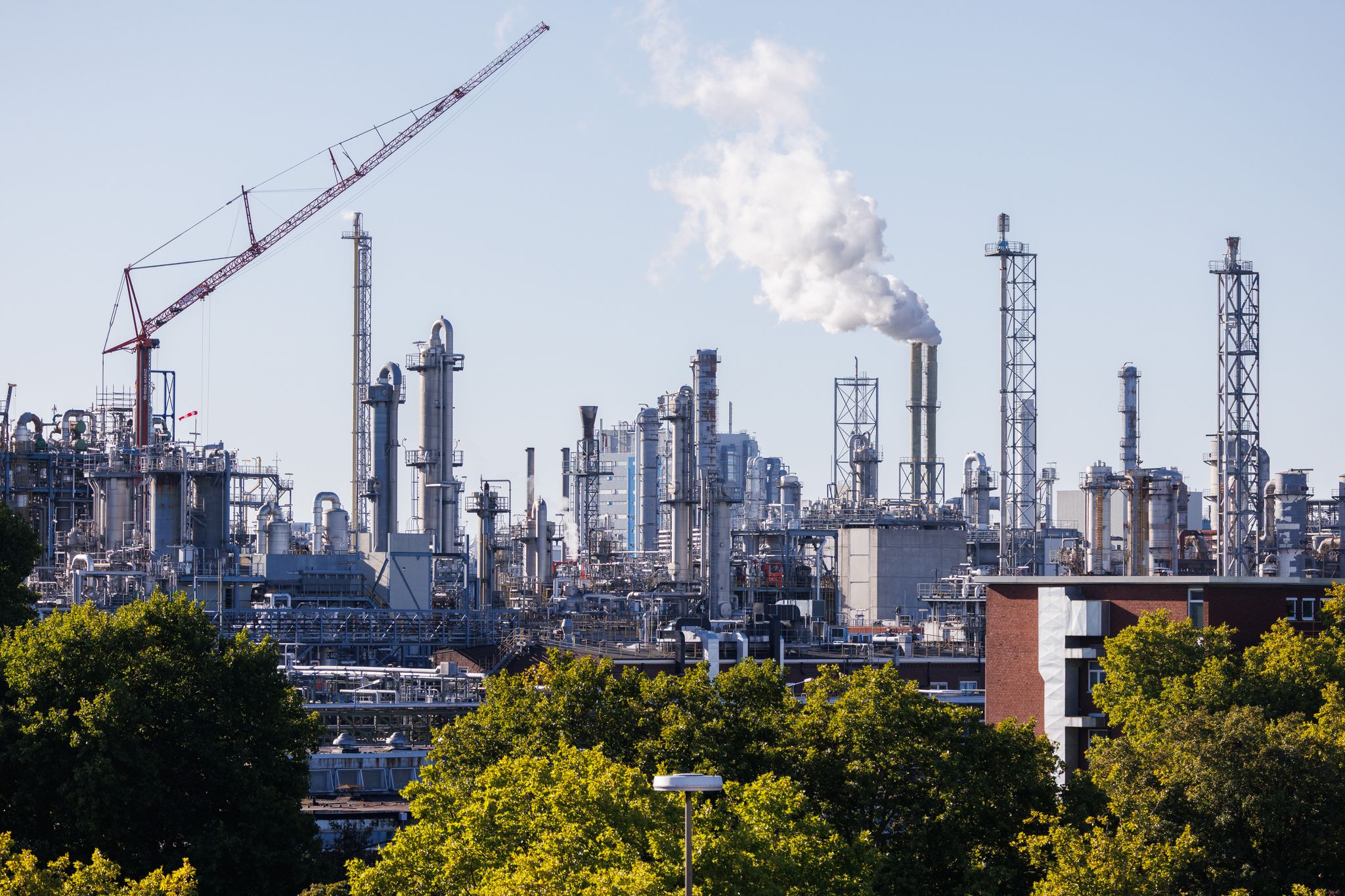 Spürt die schwache Nachfrage: der weltgrößte Chemiekonzern BASF. (Archivbild)