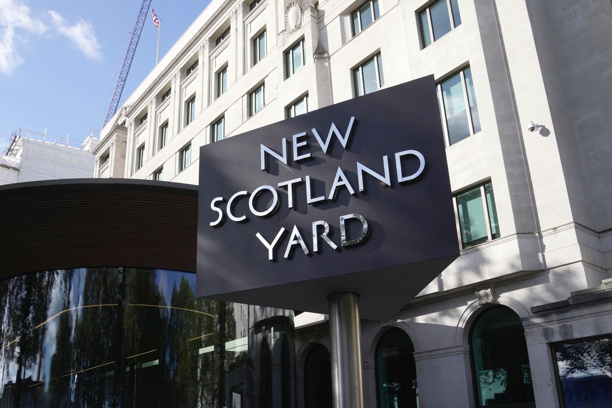 Die Londoner Polizei hat einen versehentlich entlassenen Sexualstraftäter gefasst. (Symbolfoto)