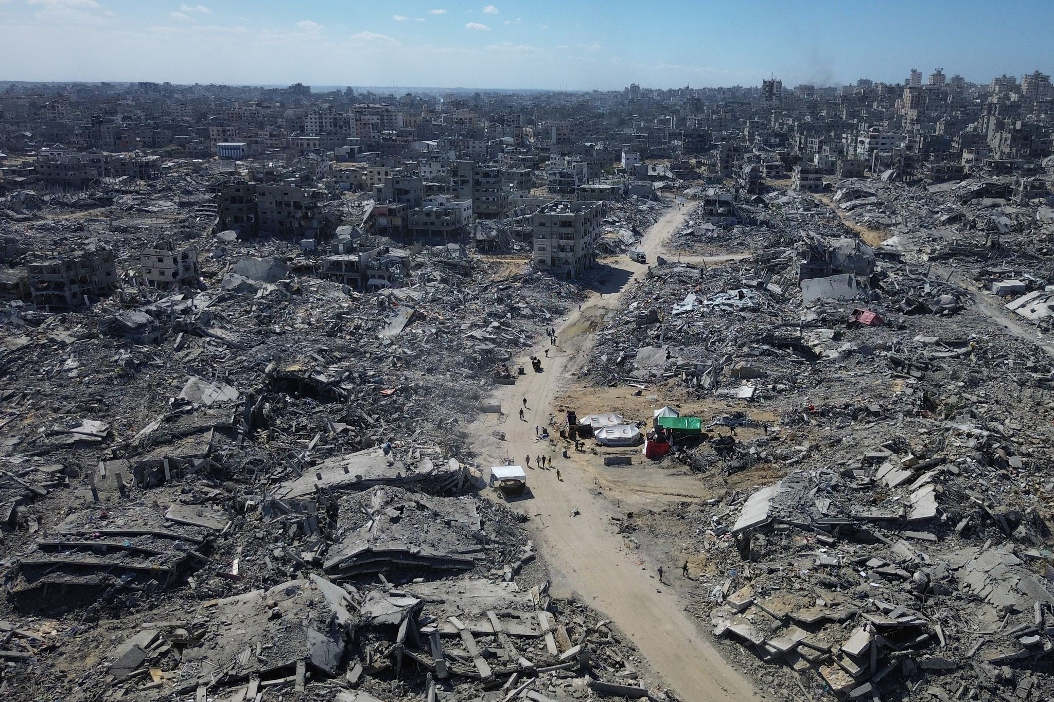 Die Waffenruhe im weitgehend zerstörten Gazastreifen gilt als fragil. (Archivbild)
