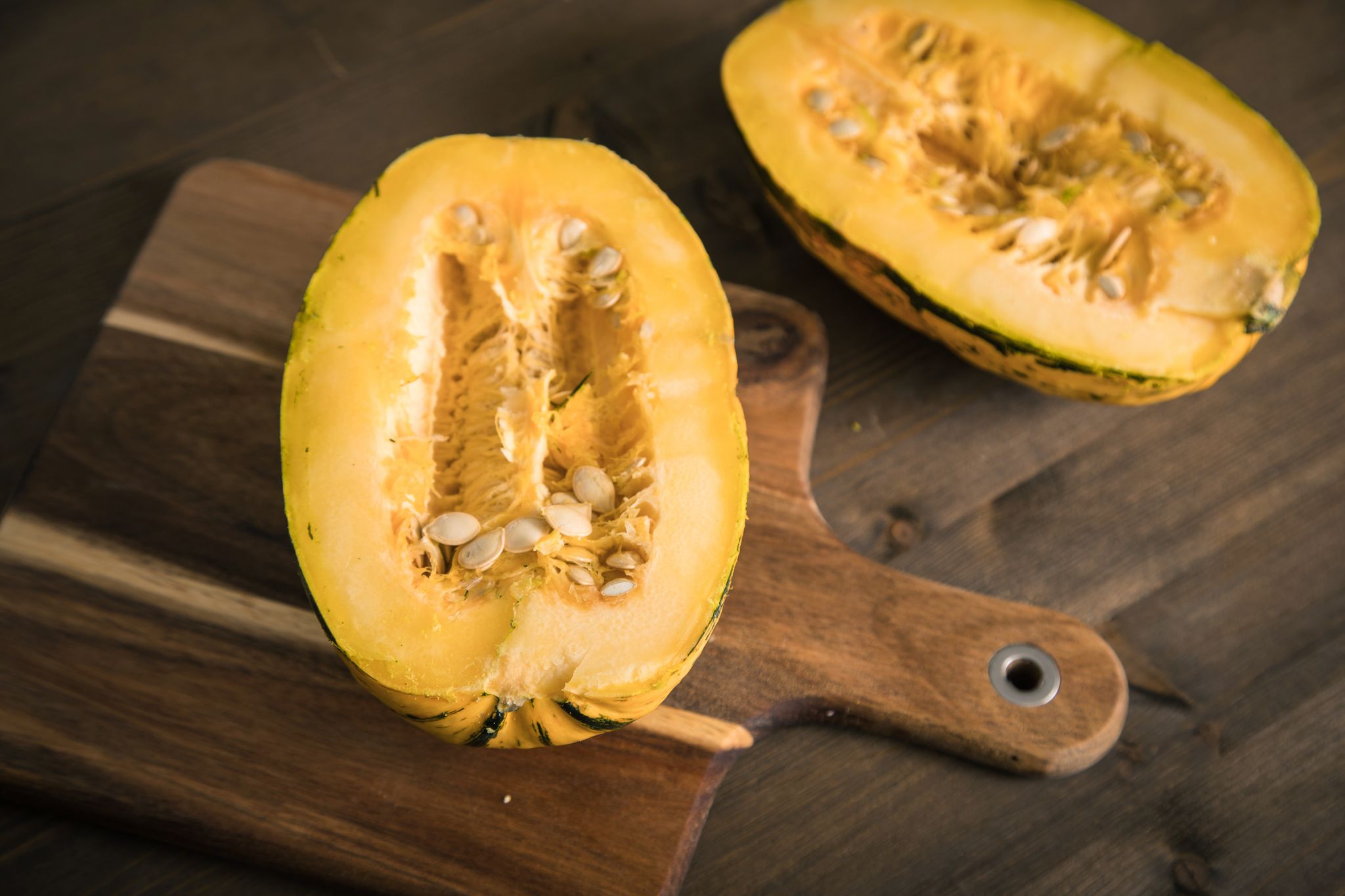 Bitterstoffe im Kürbis sind giftig und können unter anderem zu Bauchschmerzen, Erbrechen und Durchfall führen.