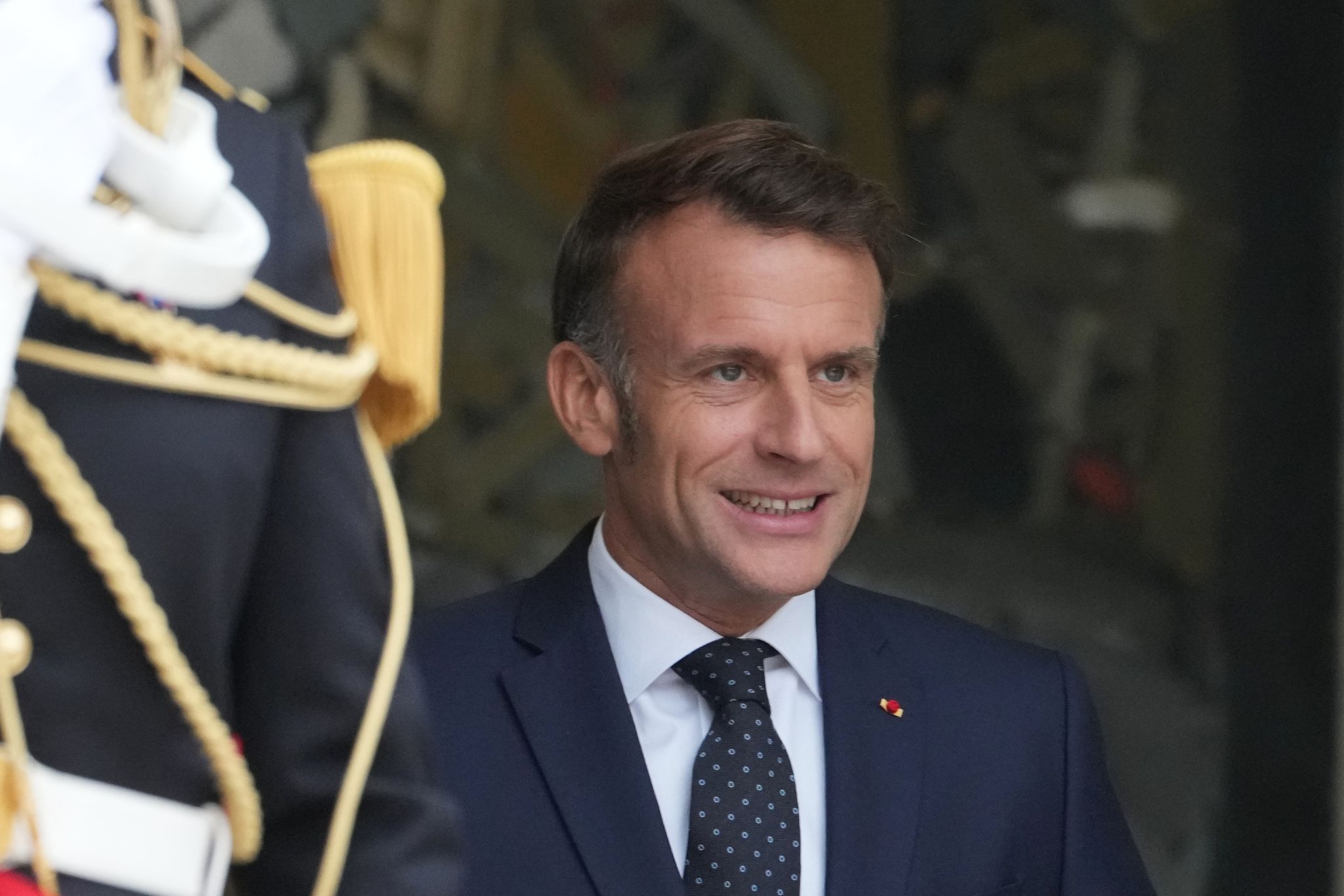 Wen ernennt Macron zu Frankreichs neuem Premier?