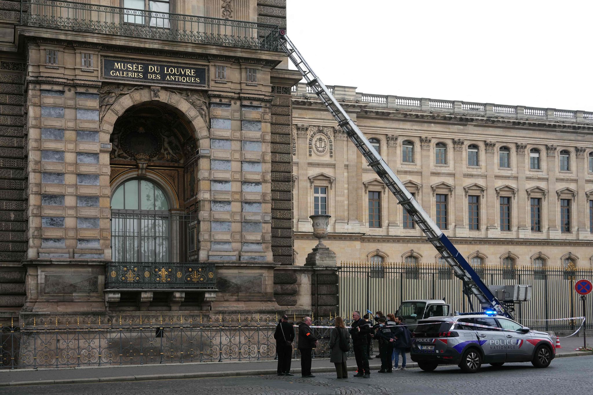 Nach dem Coup gibt es Kritik an mangelnden Sicherheitsvorkehrungen.