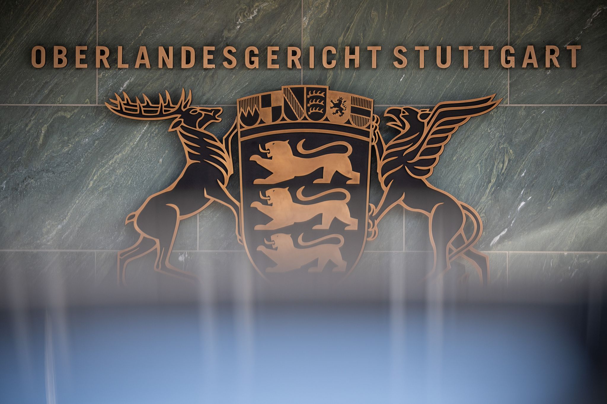 Weiter widerlegte Behauptungen aufstellen? Das kann den Unterhalt kosten, stellte eine Frau in Stuttgart fest.