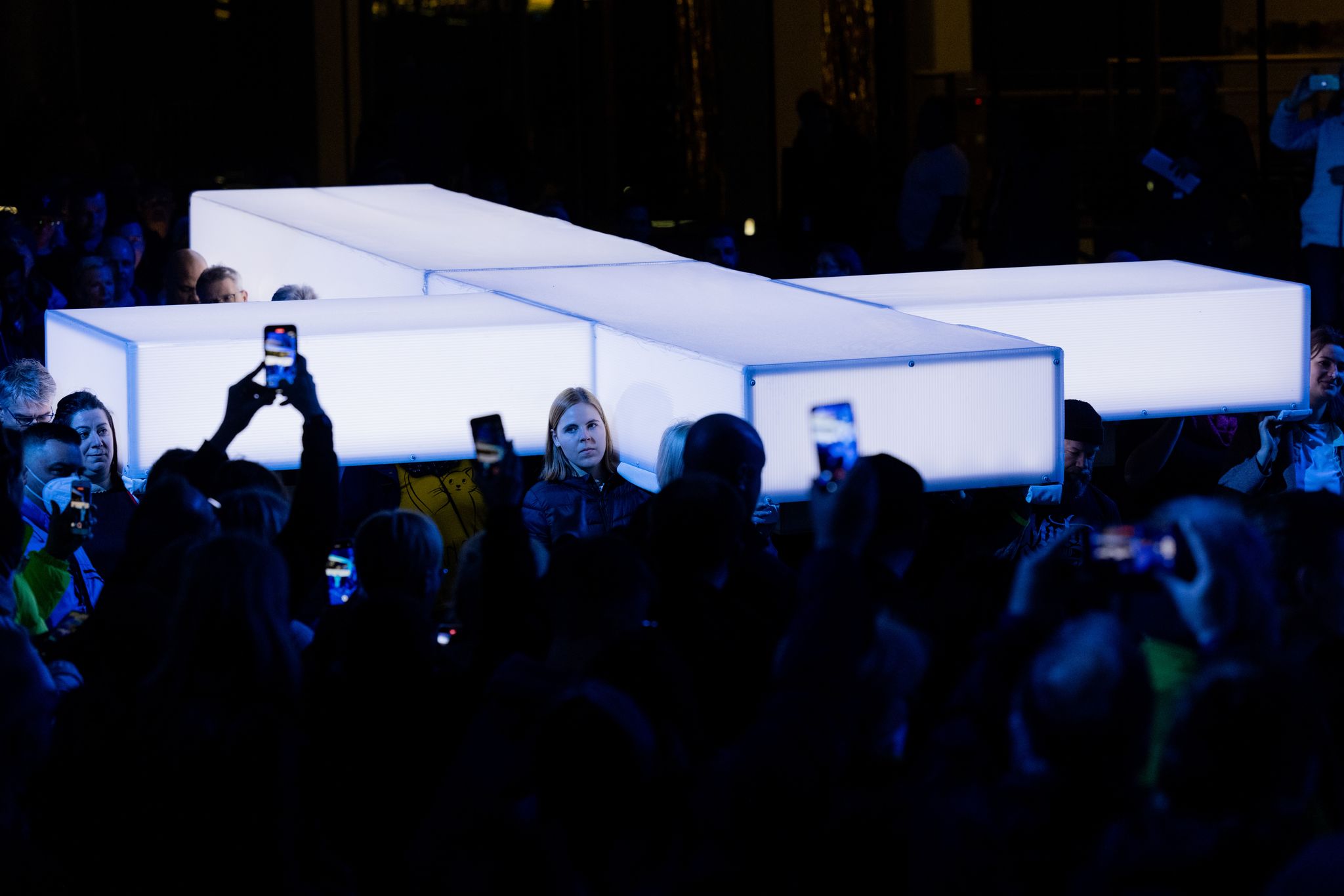 Bei «Die Passion» wurde stets ein großes Kreuz durch Innenstädte getragen - 2026 wird es nicht der Fall sein. (Archivbild)