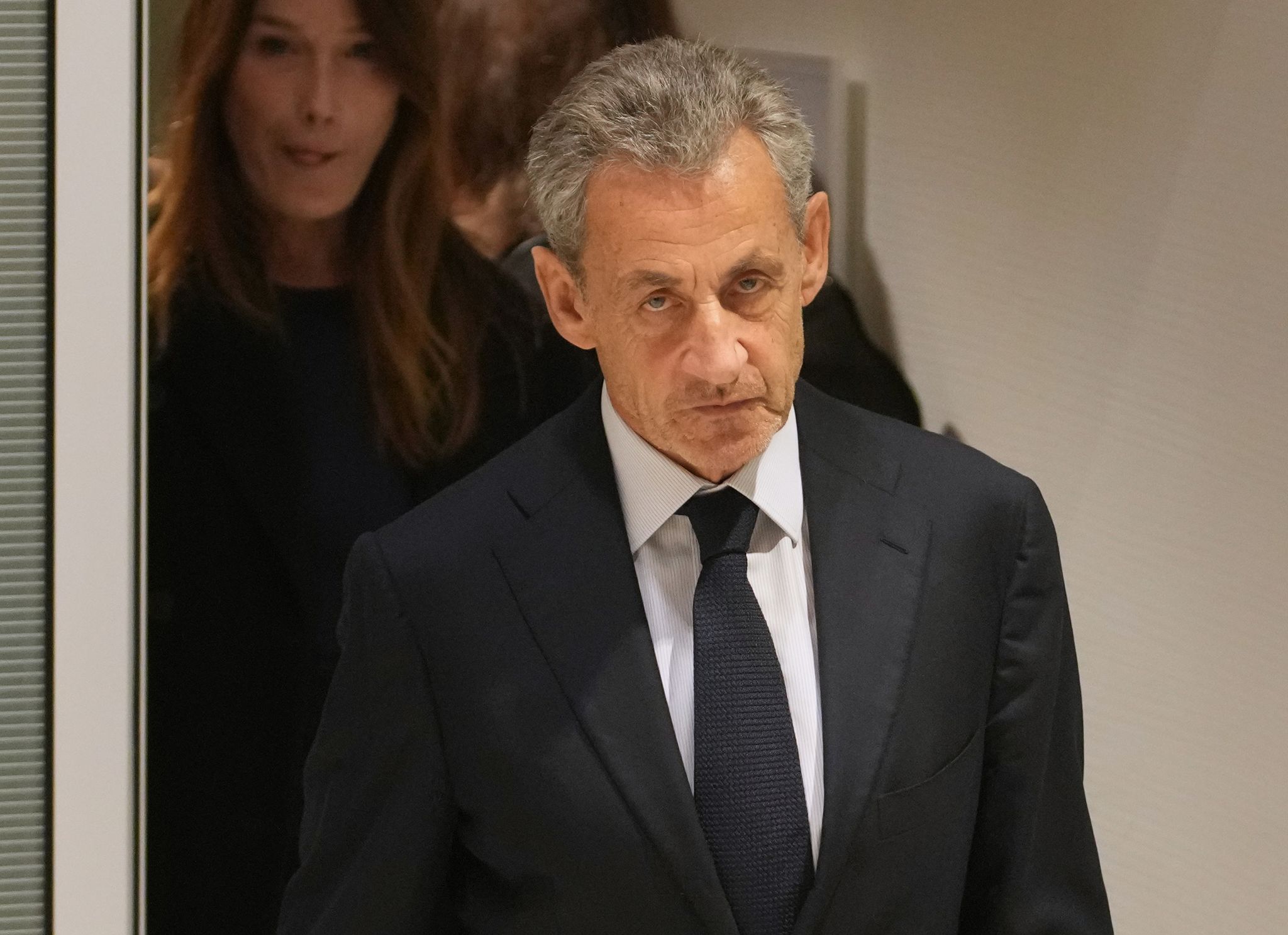 Frankreichs Ex-Präsident Sarkozy muss eine weitere Haftstrafe verbüßen (Archivbild)