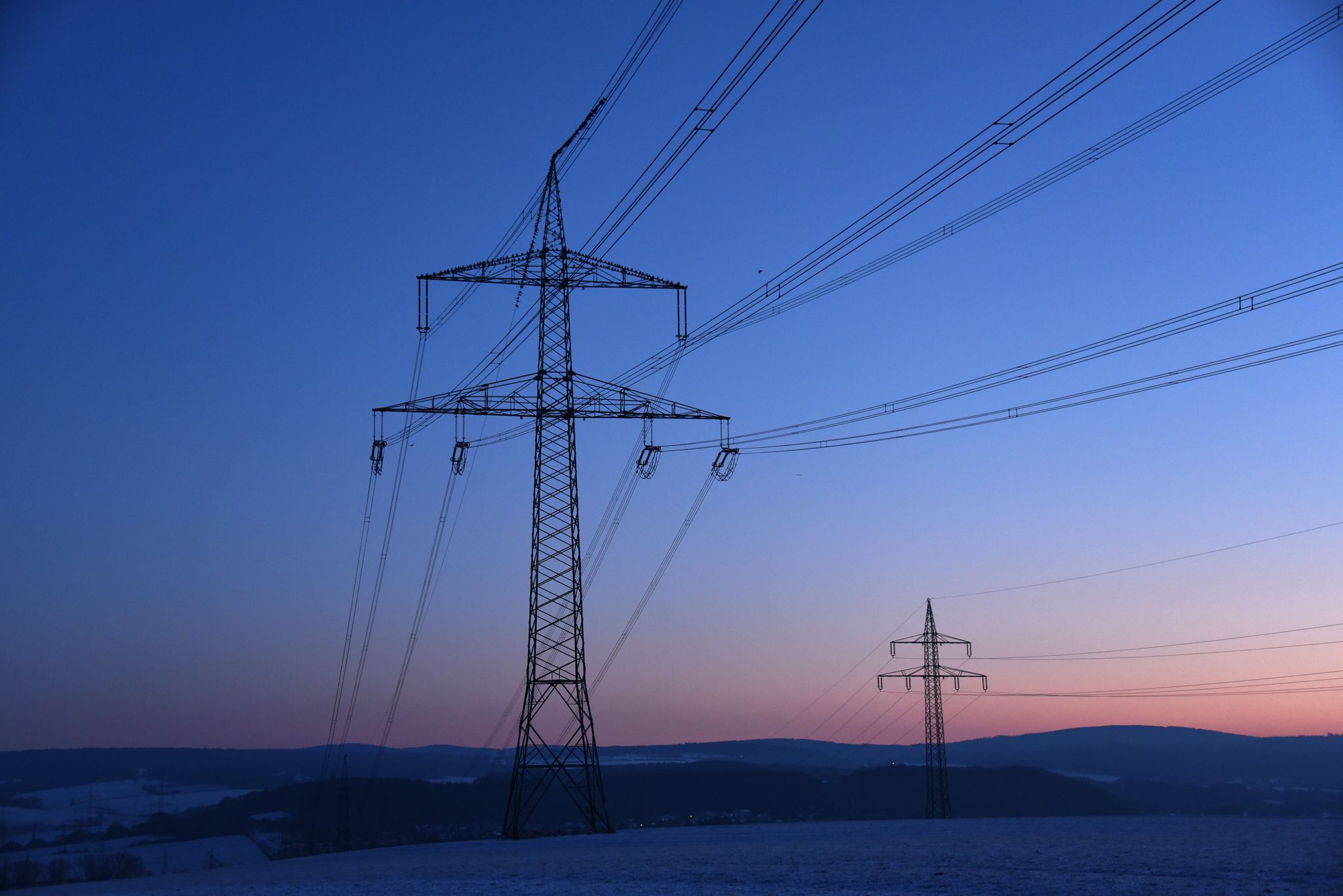 Viele Energieanbieter senken zum Jahreswechsel die Preise: Ein Tarifvergleich kann bares Geld sparen.