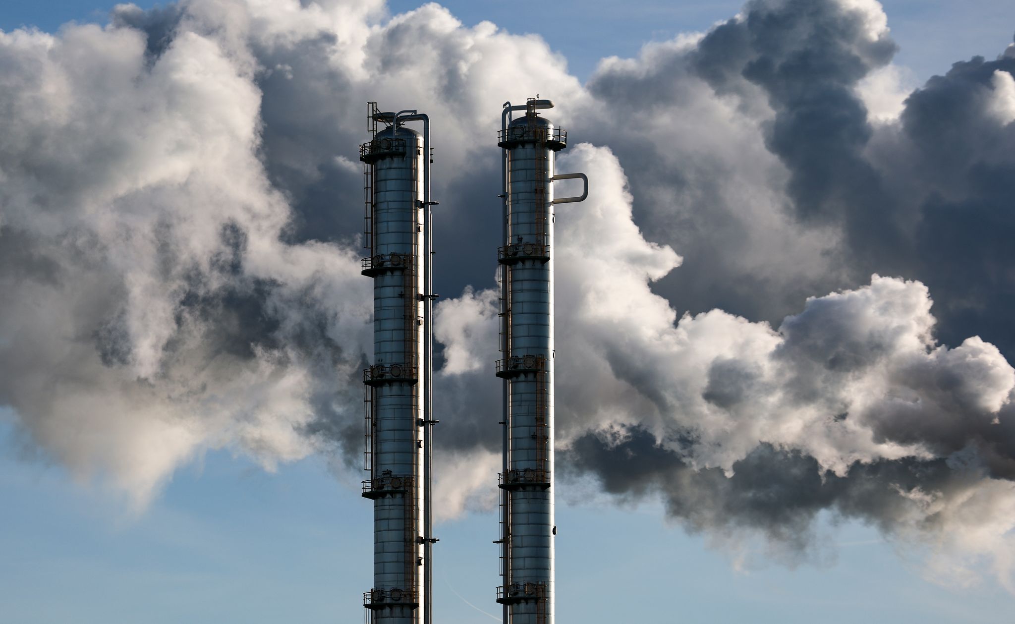 Gut jedes zweite der 100 umsatzstärksten Unternehmen in Deutschland machte von Januar bis September weniger Gewinn. (Symbolbild)