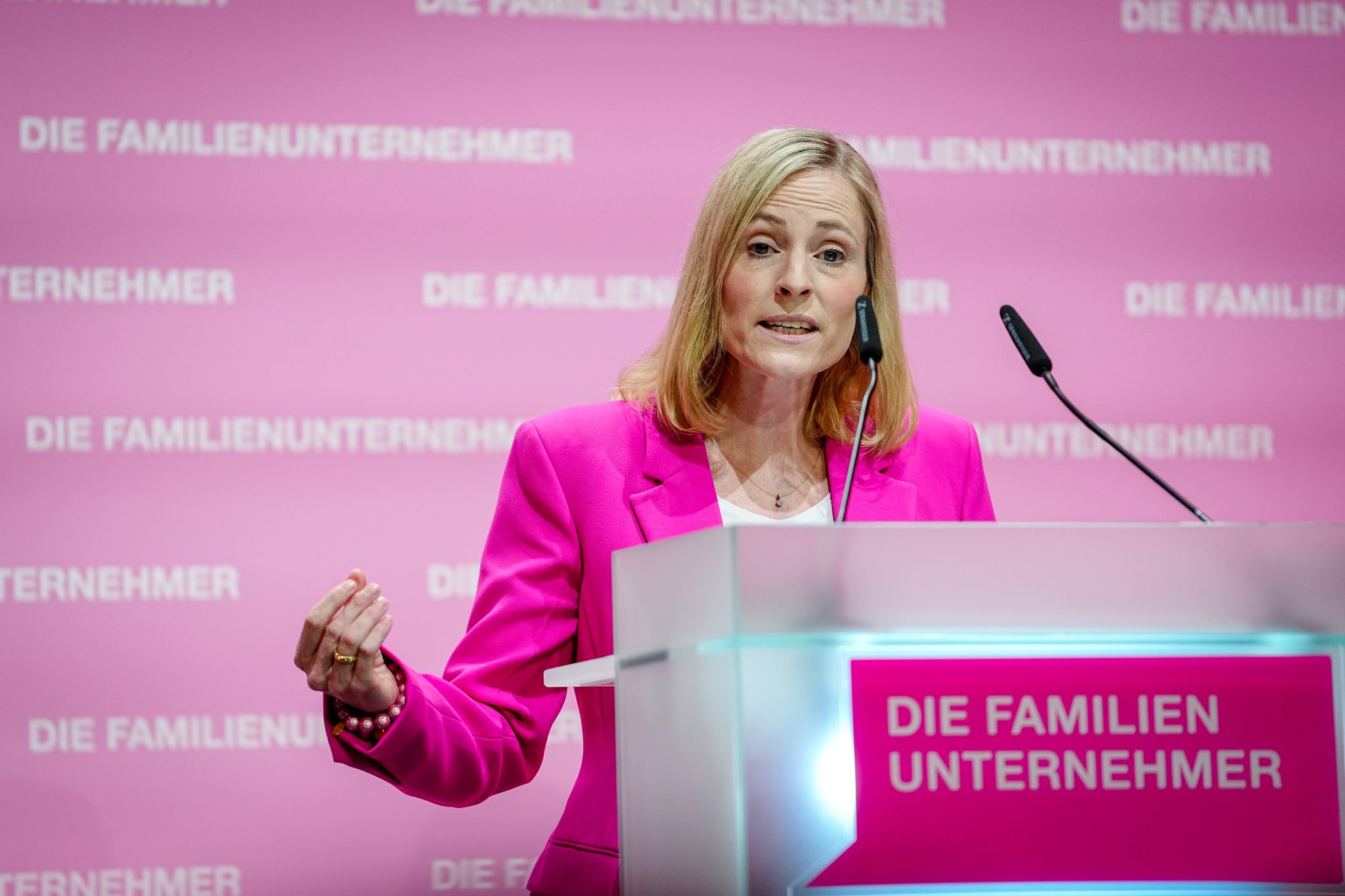 Marie-Christine Ostermann hat den Umgang des Wirtschaftsverbands Die Familienunternehmer mit der AfD korrigiert. (Archivbild)