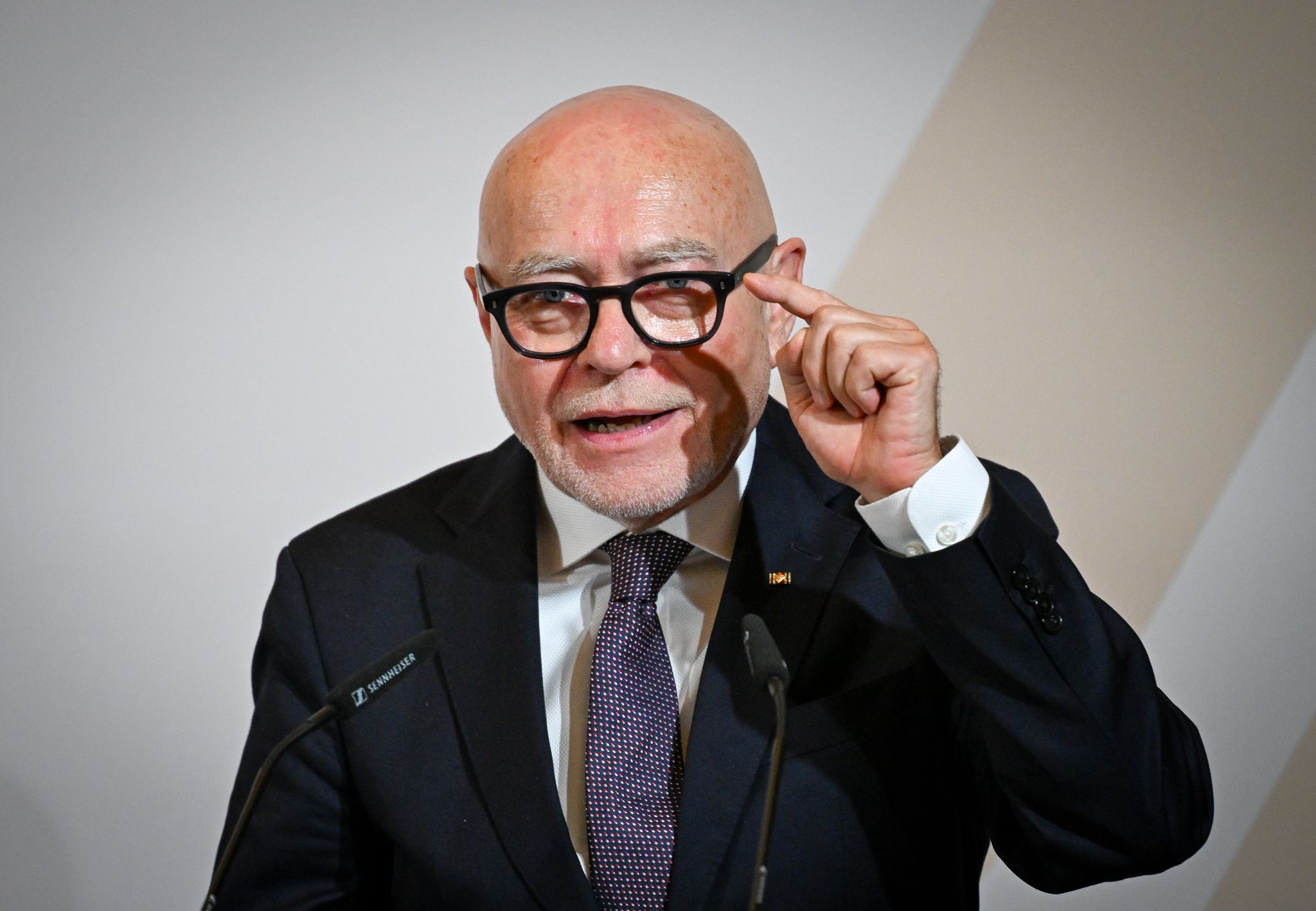 Der frühere Richter des Bundesverfassungsgerichts, Udo Di Fabio, ist derzeit noch zurückhaltend mit Blick auf ein mögliches AfD-Verbotsverfahren. (Archivfoto)