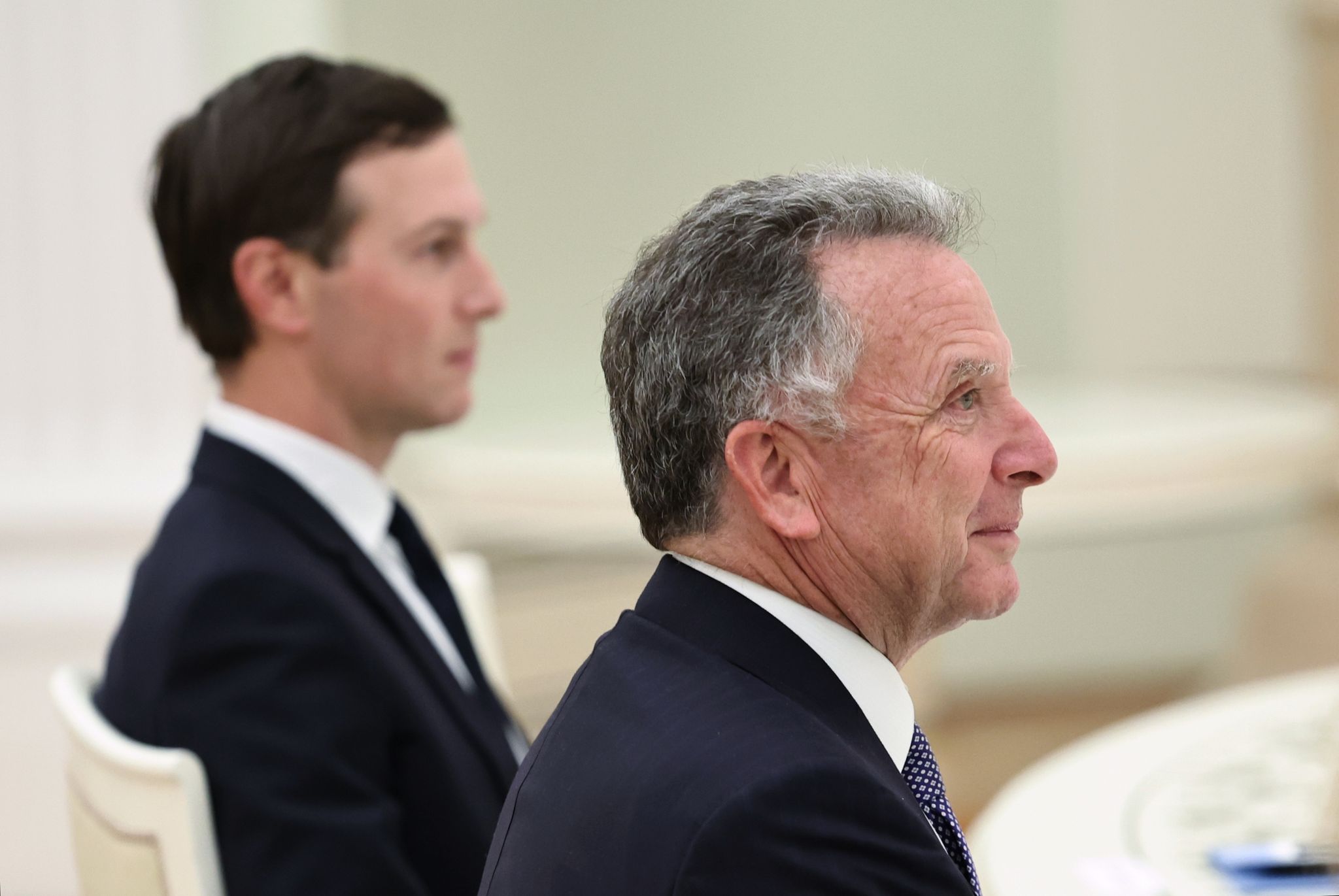 Kushner (l) begleitete Witkoff erstmals im Kreml.