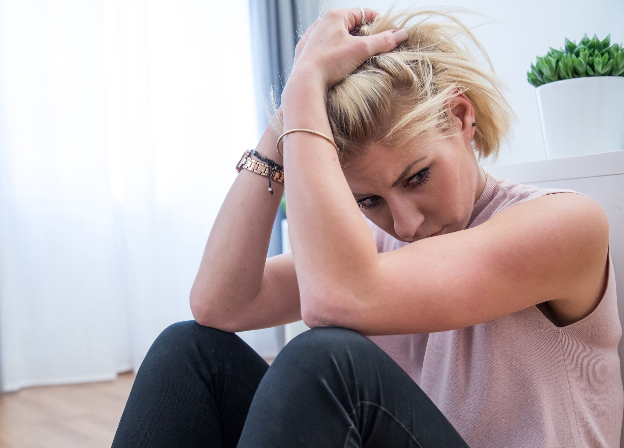 Zoff zu Weihnachten: Es gibt verschiedene Unterstützungsangebote, an die sich Jugendliche und junge Erwachsene an den Feiertagen wenden können.