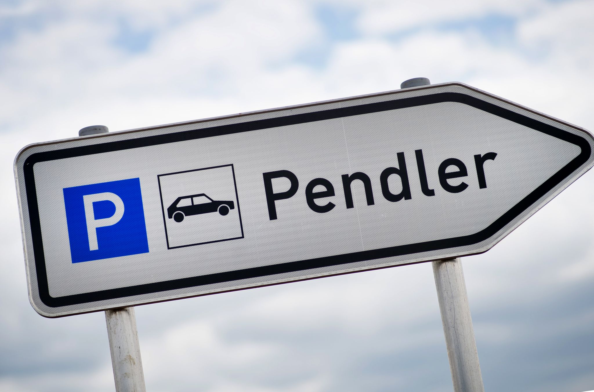 Mit der Pendlerpauschale kann man Kosten für die Fahrt zur Arbeit steuerlich geltend machen. (Illustration)