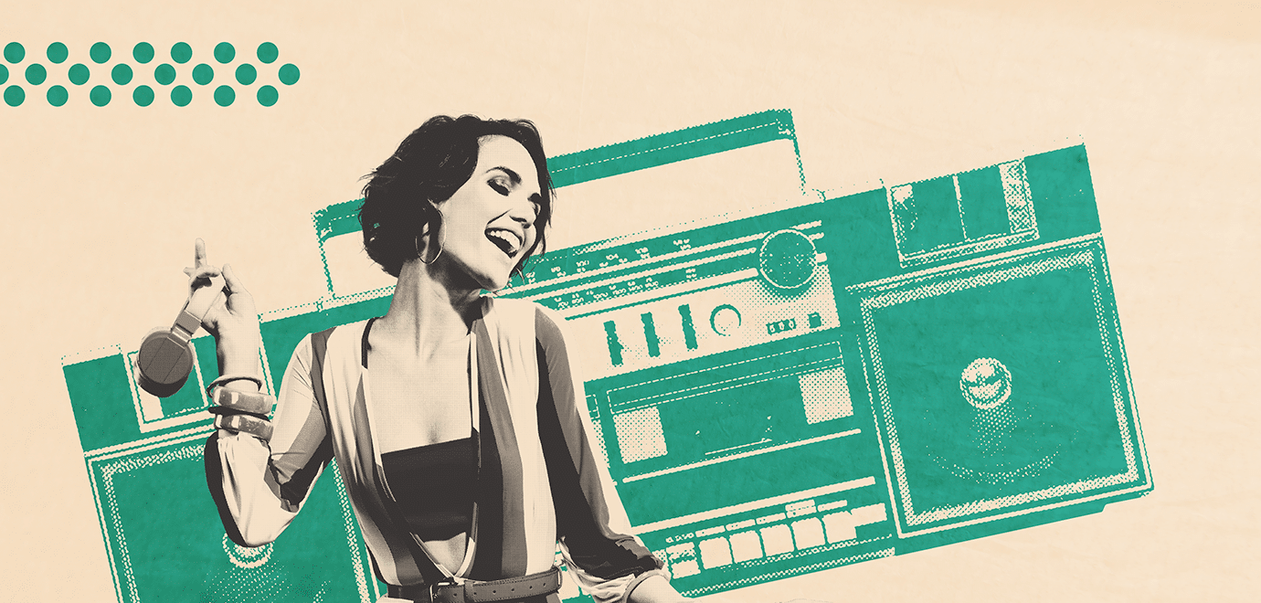 Foto: Deagreez/iStock; Frau, Grafik, im Hintergrund Kassettenrekorder