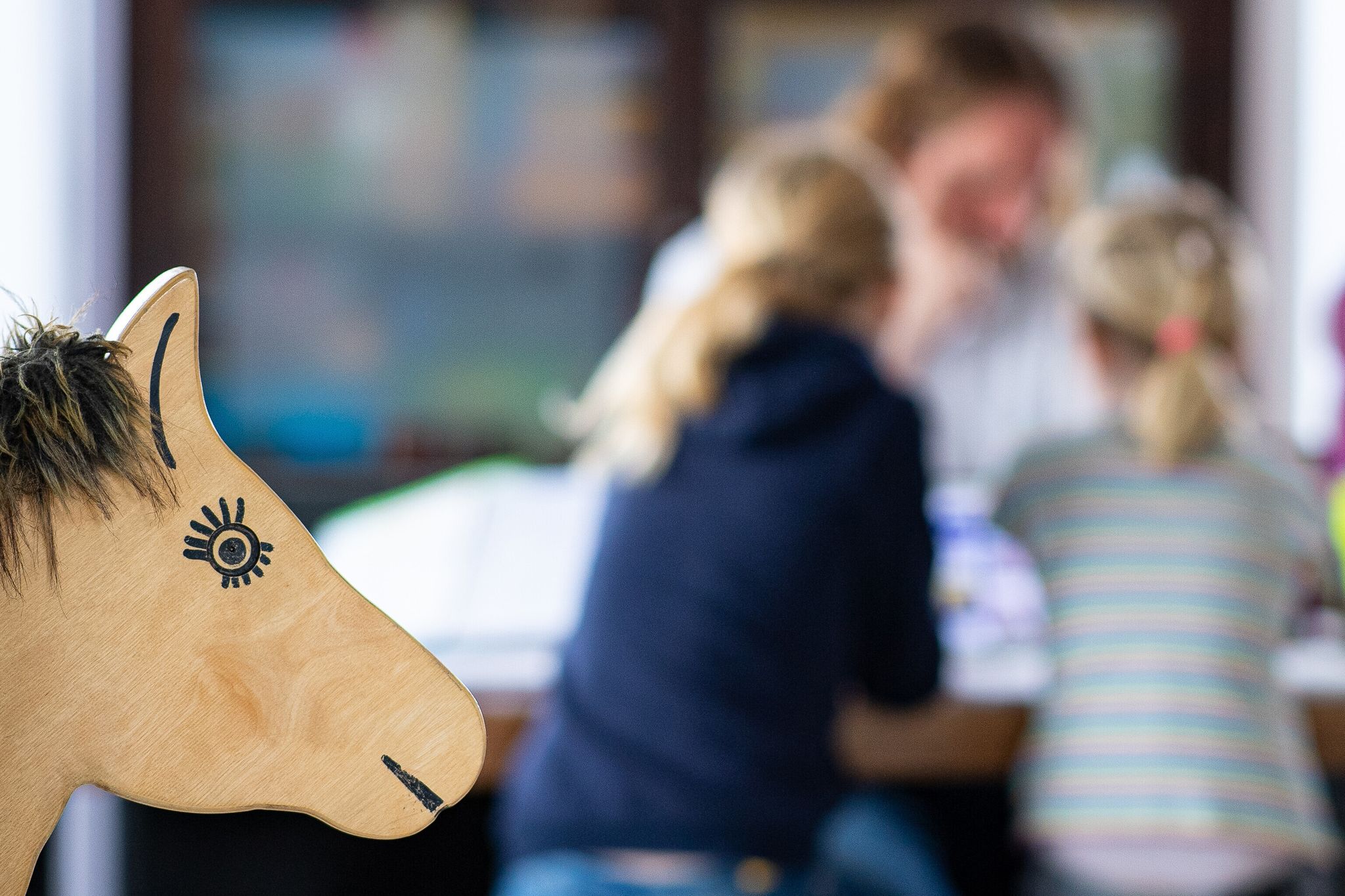 Eltern stehen bei plötzlichem Stromausfall vor Betreuungsproblemen: Nicht jedes Kind kann unbeaufsichtigt bleiben.