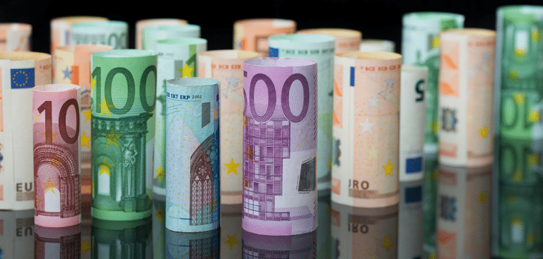 Foto: K-Paul/iStock Geldscheine Euros