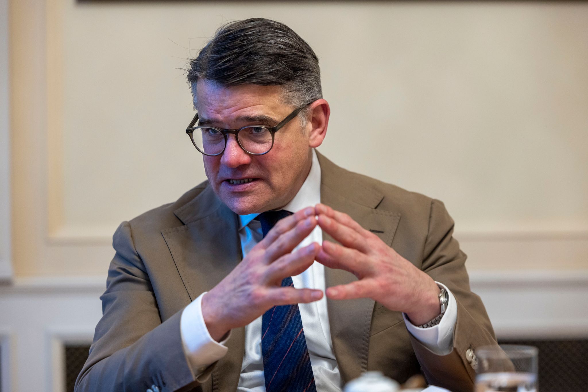 Bei den Kommunalwahlen entscheidet sich nach den Worten von Regierungschef Rhein, wie die Menschen «zur Politik stehen und wie sie die Demokratie bewerten».