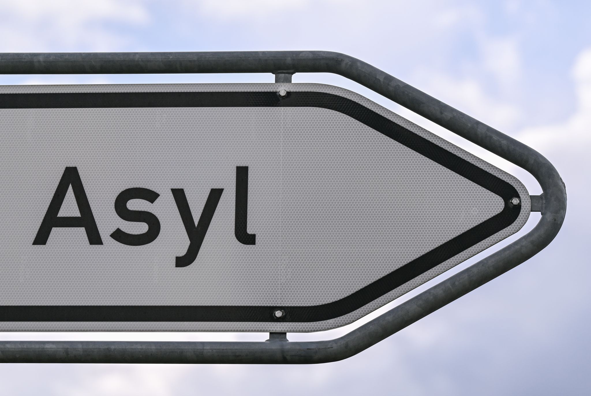 Für die meisten Syrer entfällt nach Ansicht der CSU nach dem Ende des Bürgerkriegs der Schutzgrund. (Symbolbild)