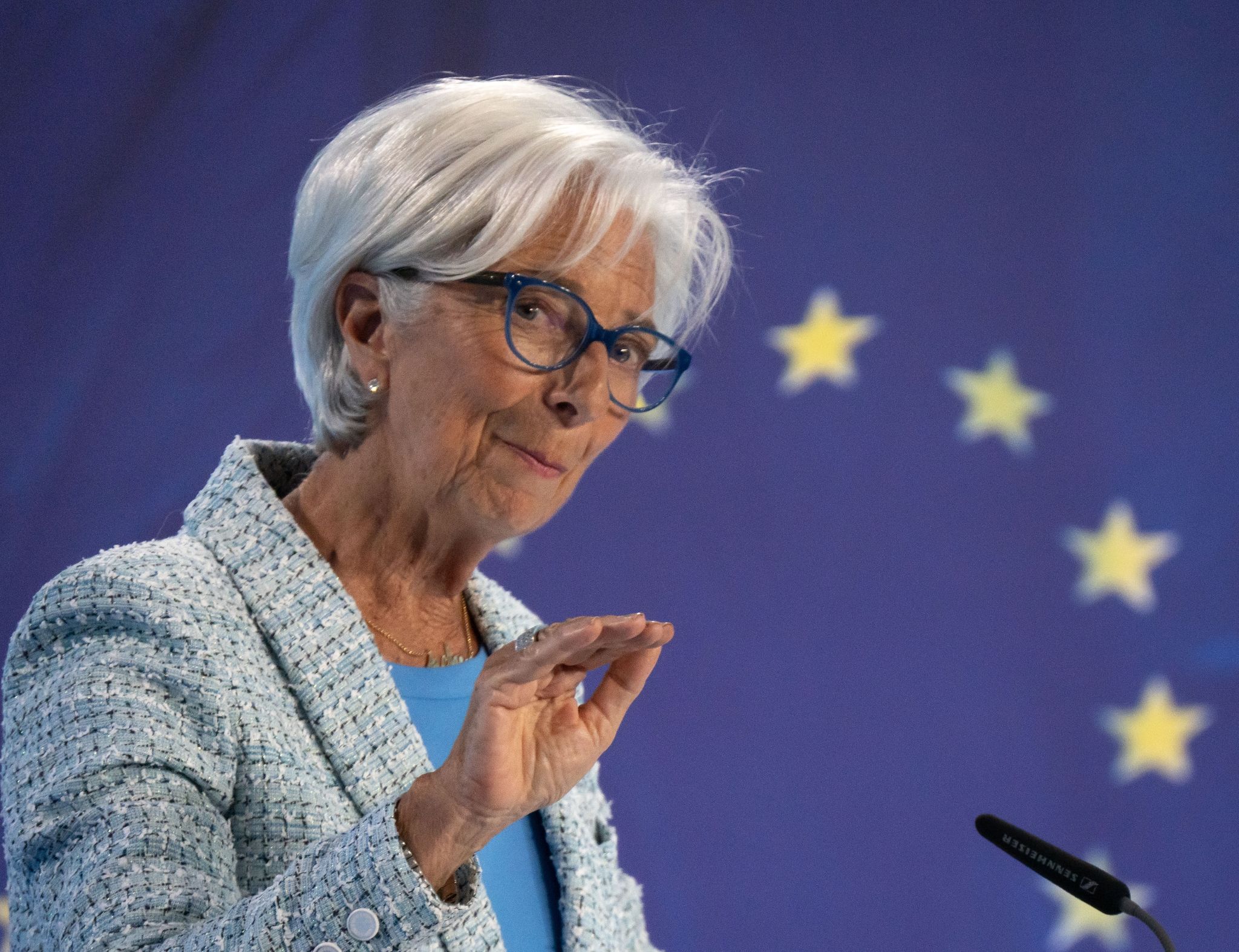 EZB-Präsidentin Christine Lagarde dämpft die Erwartung an weitere Zinssenkungen vorerst.