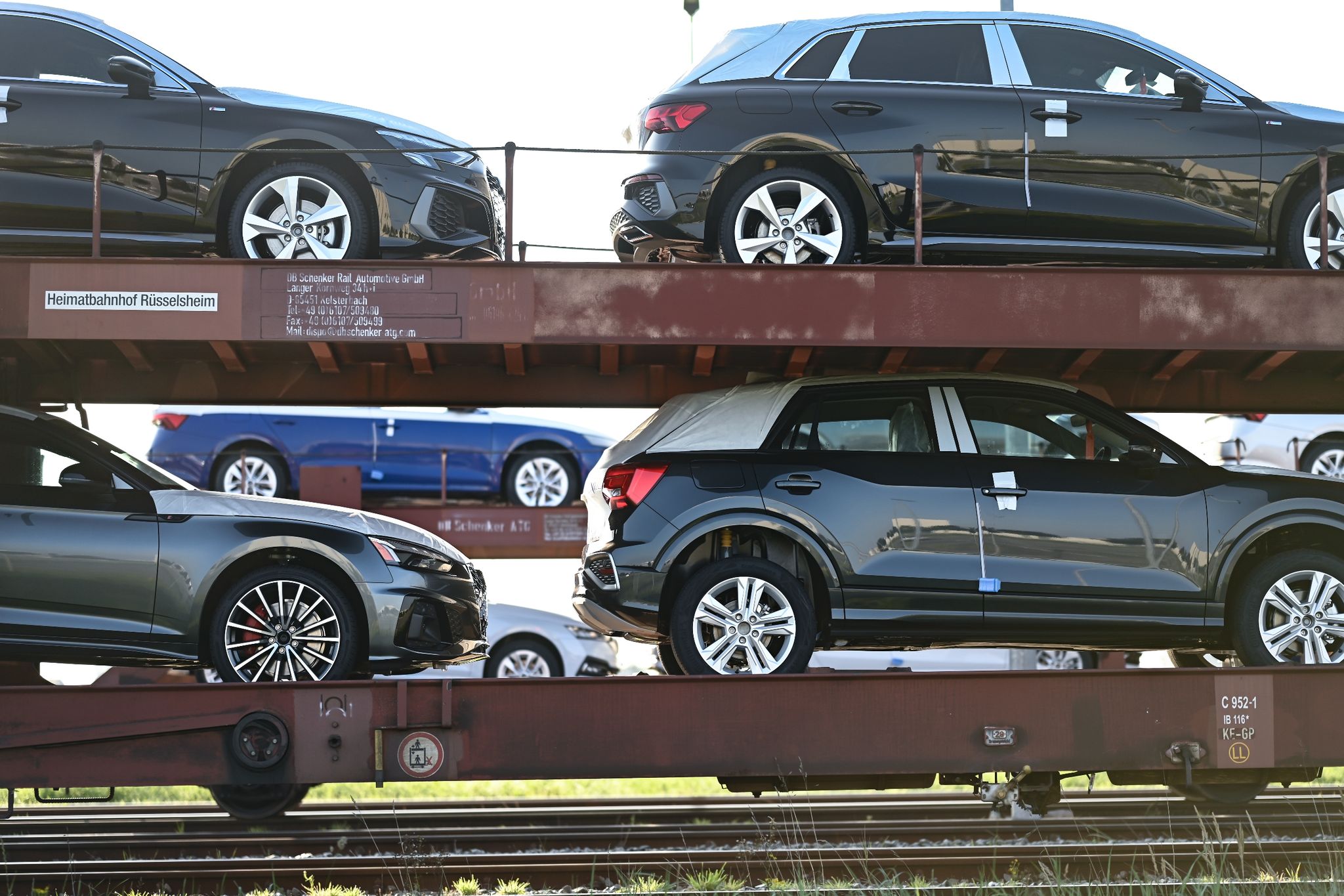 Das Geschäftsklima in der deutschen Autoindustrie hat sich verbessert.