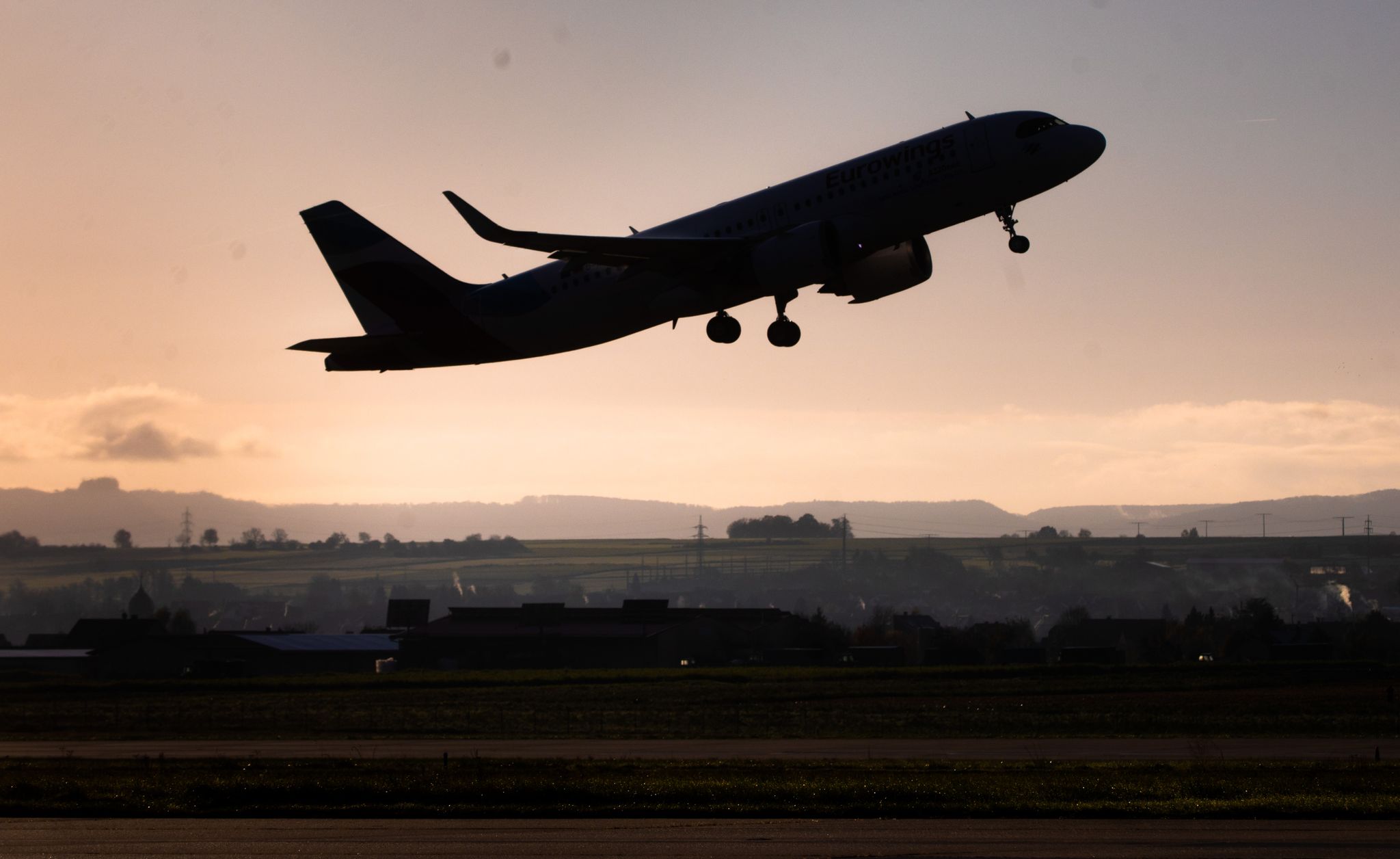 Wer in den Süden Europas fliegt, kann meist deutlich günstigeren Urlaub machen.