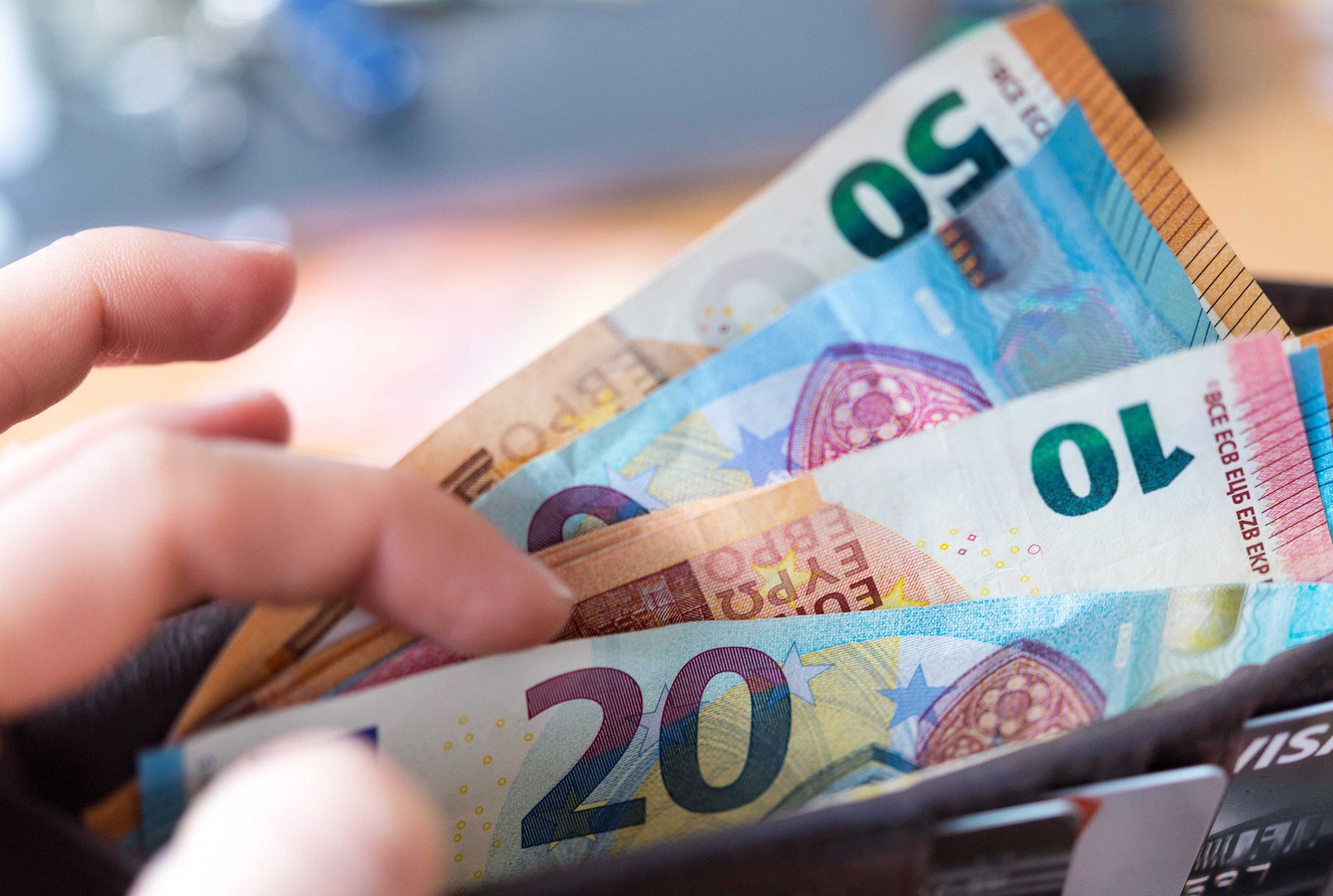 5,5 Millionen Bedürftigen erhalten ab Januar im Schnitt rund 12 Prozent mehr Bürgergeld.
