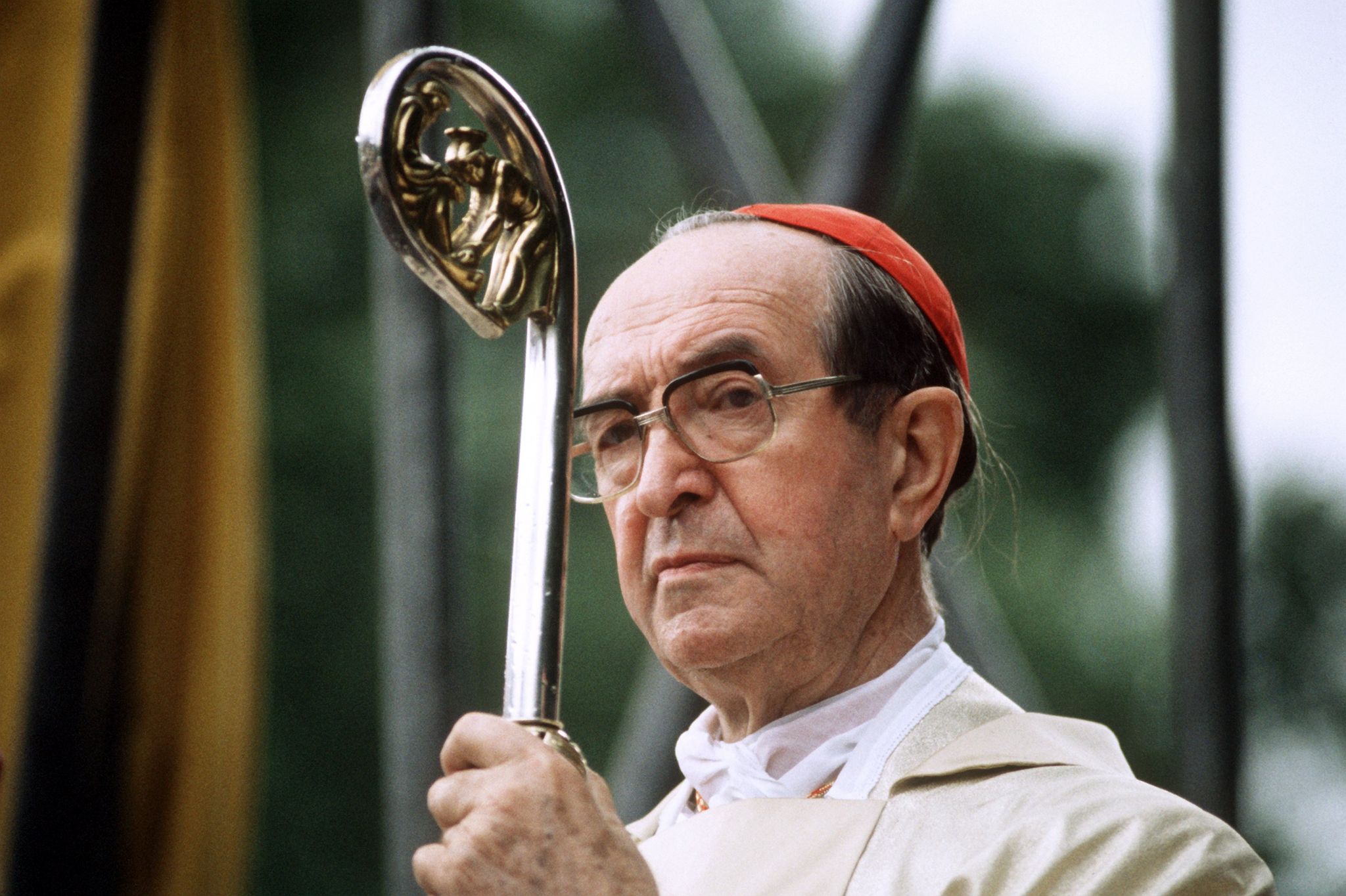 Die katholische Kirche untersucht Missbrauchsvorwürfe gegen den Gründungsbischof des Ruhrbistums und späteren Kardinal Franz Hengsbach (1910-1991).