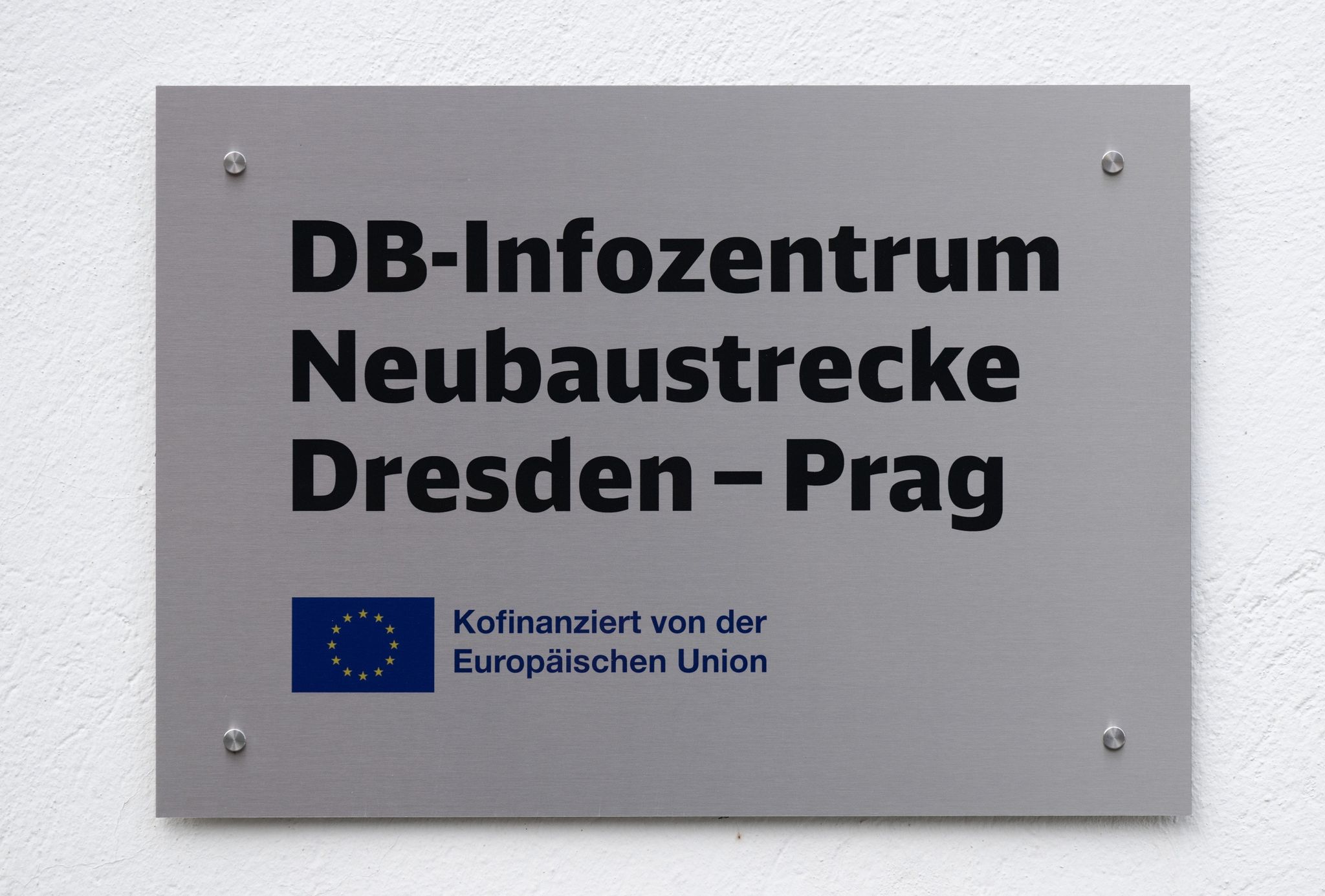 2024 sollen das Eisenbahnbundesamt sowie der Bundestag über den Neubau der Strecke als Trasse oder Volltunnel-Variante entscheiden.