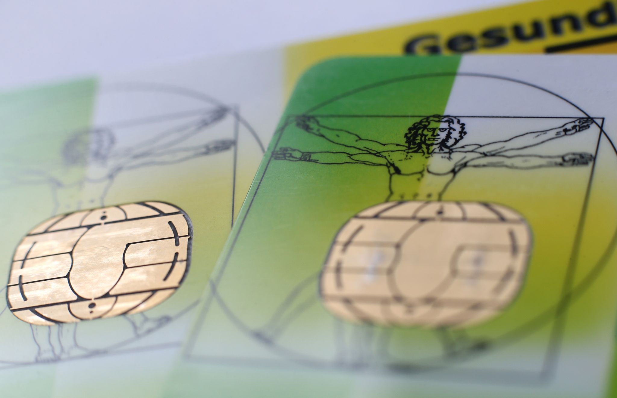 Bundesgesundheitsminister Karl Lauterbach hat angekündigt, dass das E-Rezept bald auch über die Versichertenkarte eingelöst werden kann. Die meisten Apotheken sind darauf vorbereitet. Offen bleibt aber, ob Ärzte diese Option nutzen.