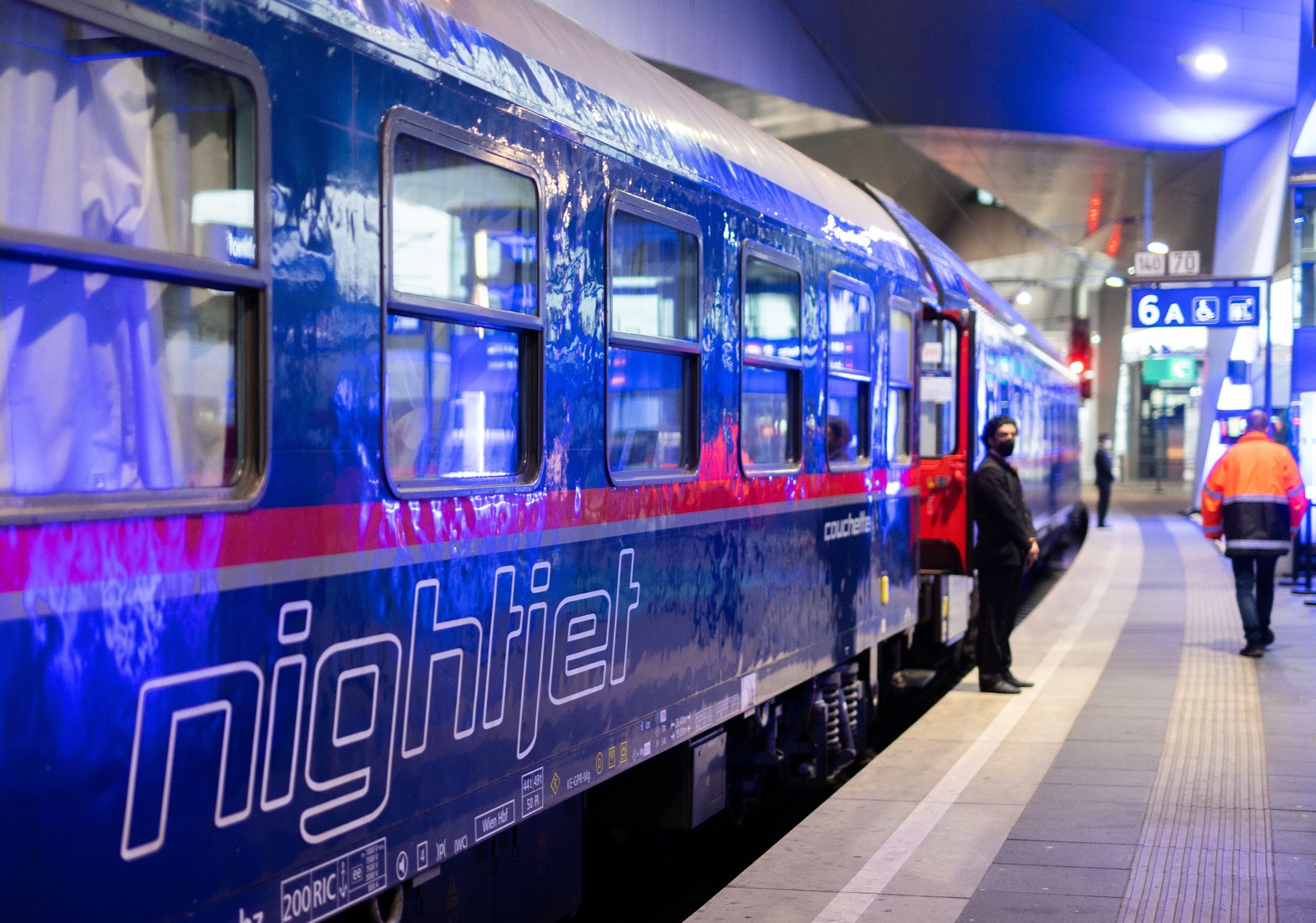 Nightjet-Zug am Wiener Hauptbahnhof.