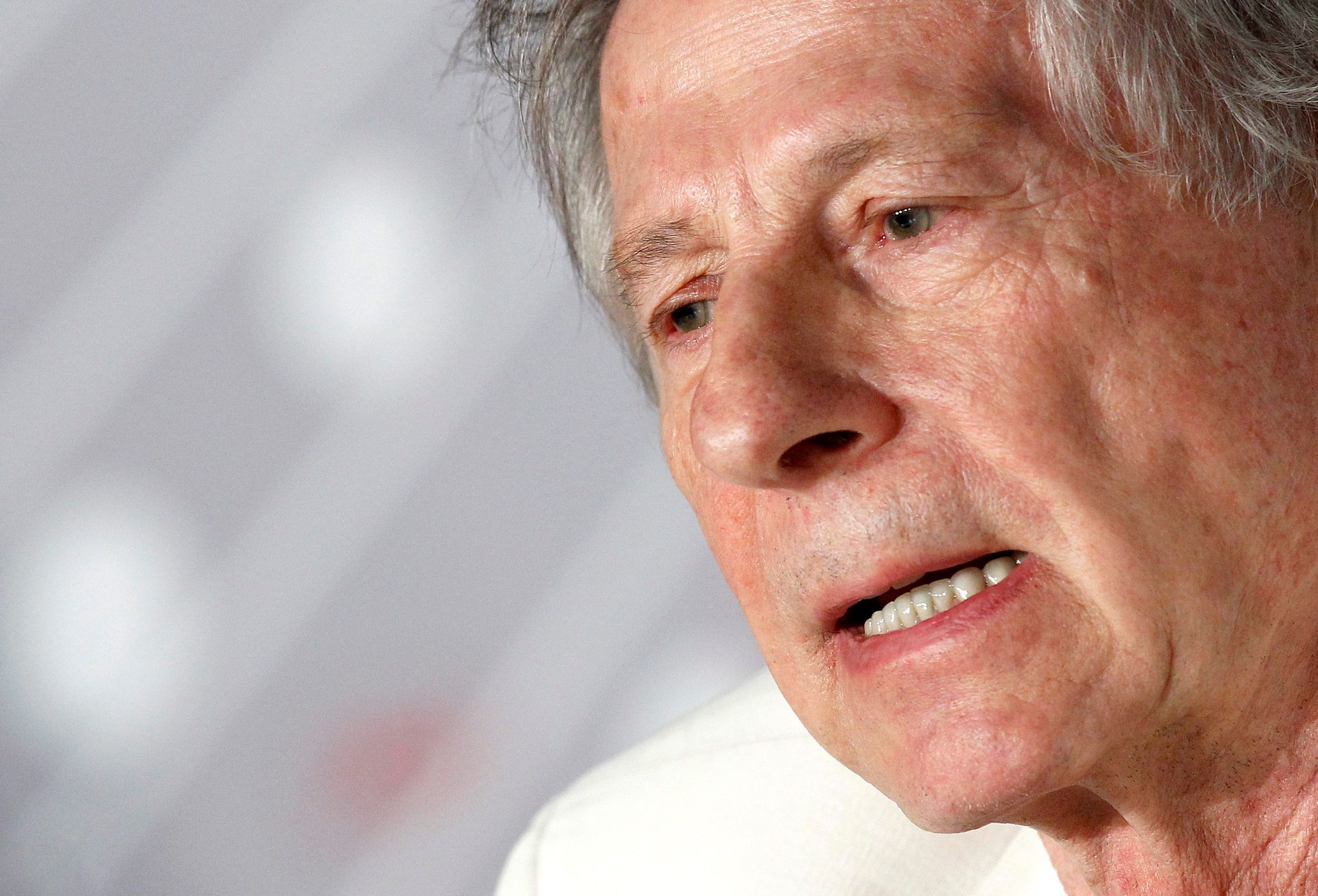 Regisseur Roman Polanski muss sich in Paris vor Gericht verantworten.